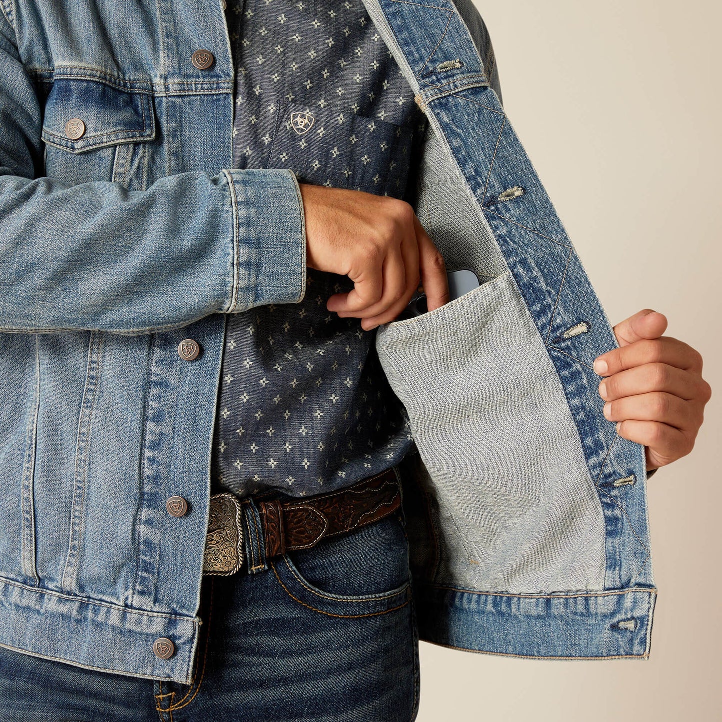 Denim Trucker Jacket Men | Ariat outlet