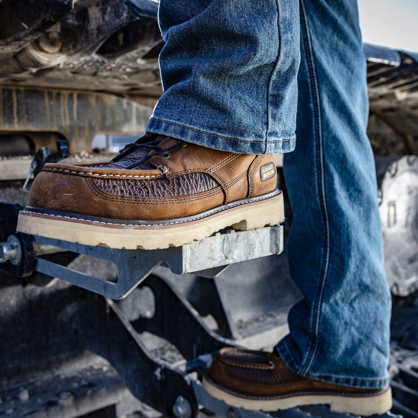 Rebar Lift Chukka Composite Toe Work Boot Men | Ariat discount