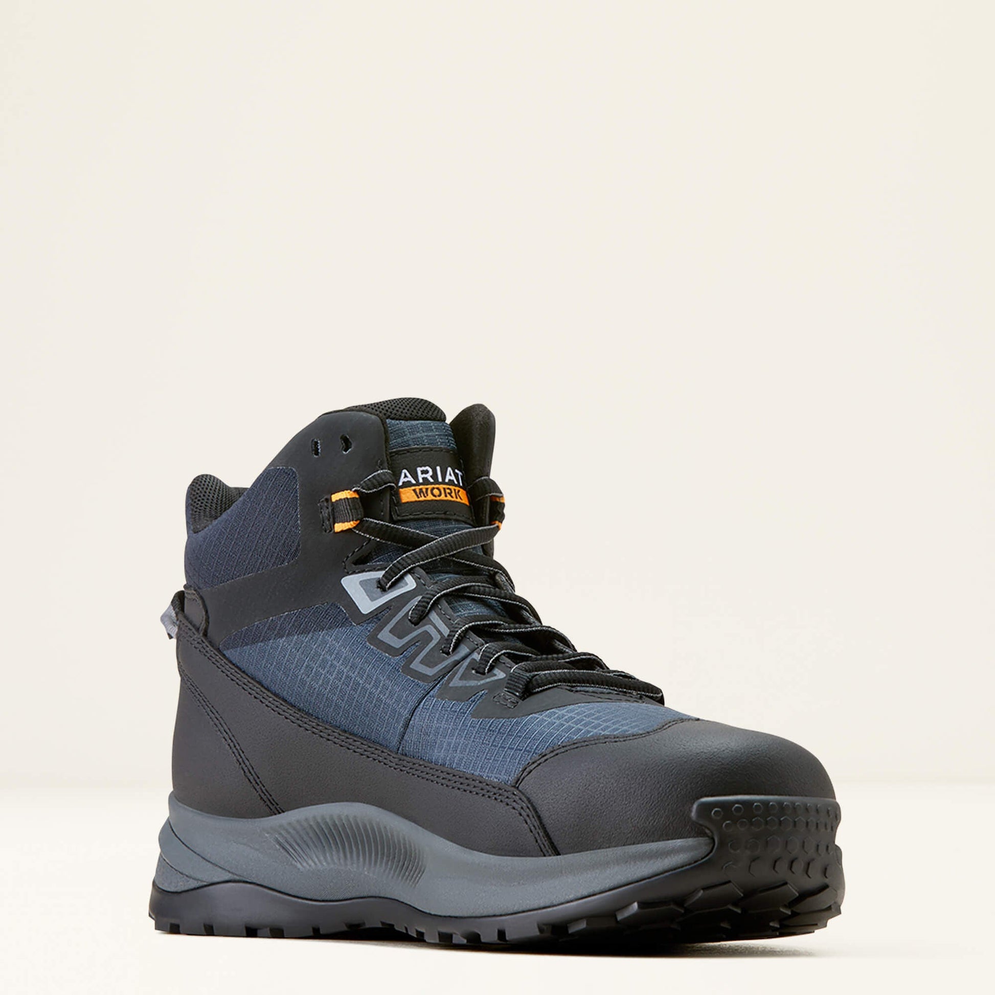 Outpace Shift Mid Composite Toe Work Shoe Men | Ariat online shop