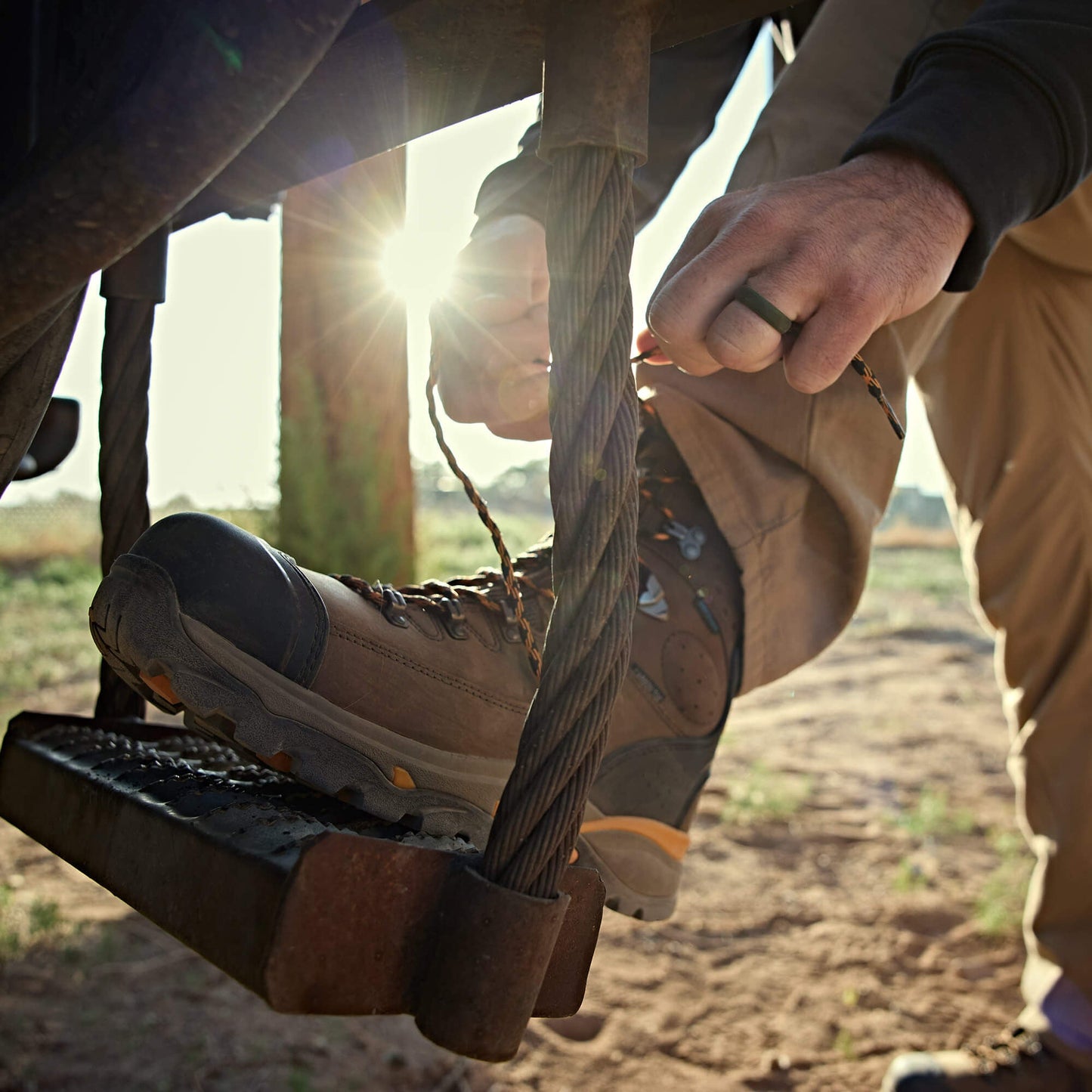 Endeavor 8" Waterproof Carbon Toe Work Boot Men | Ariat on sale