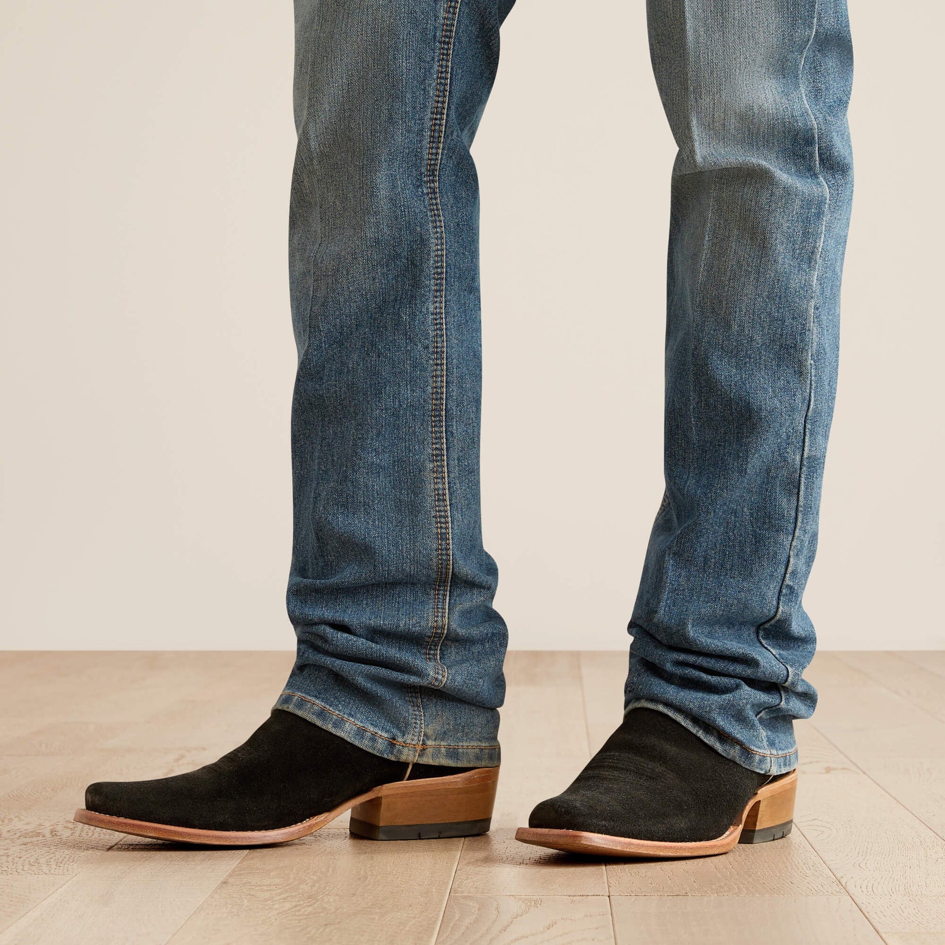 M5 Stretch Pro Series Ray Straight Leg Jean Men | Ariat online