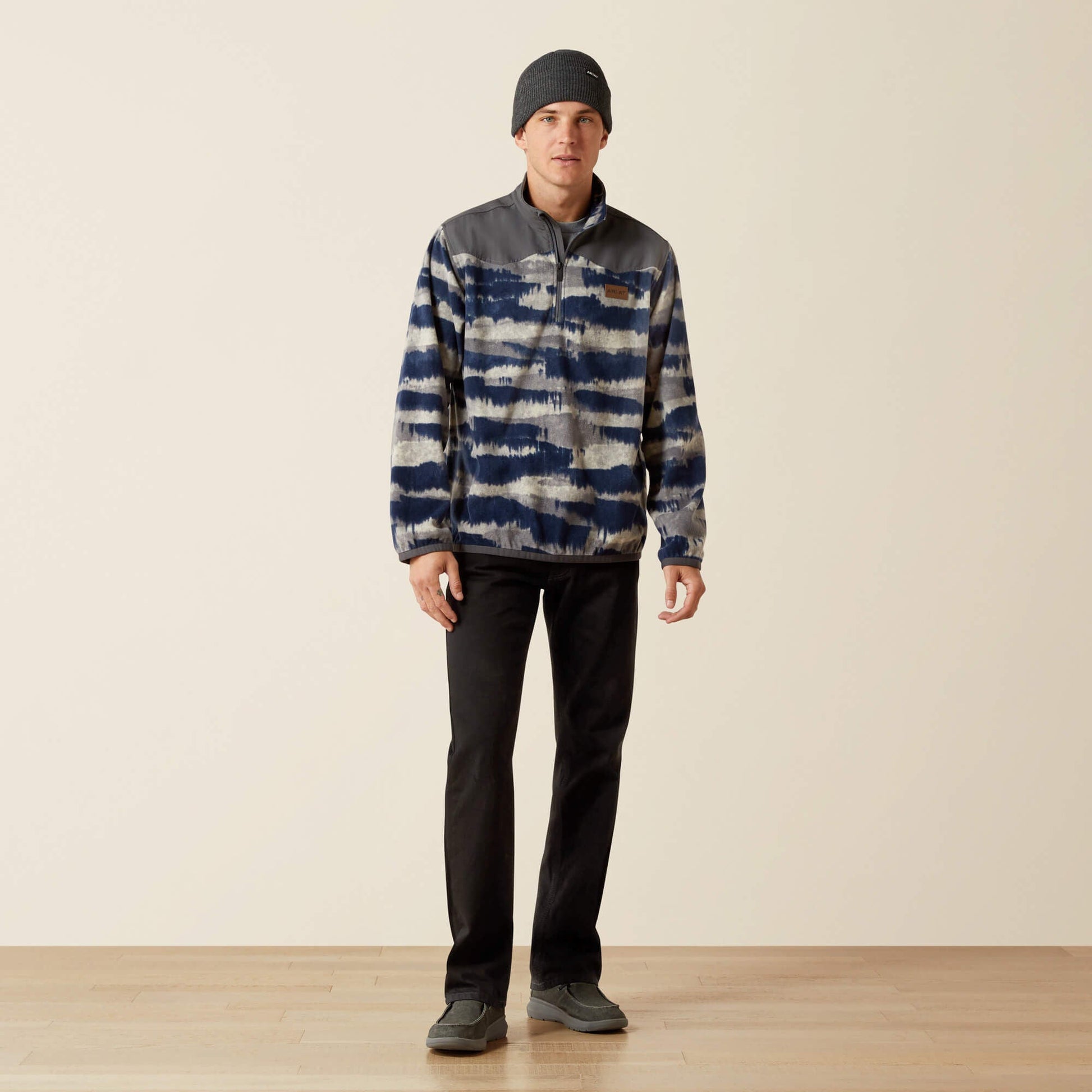 Basis Fleece Sweater Men | Ariat discount