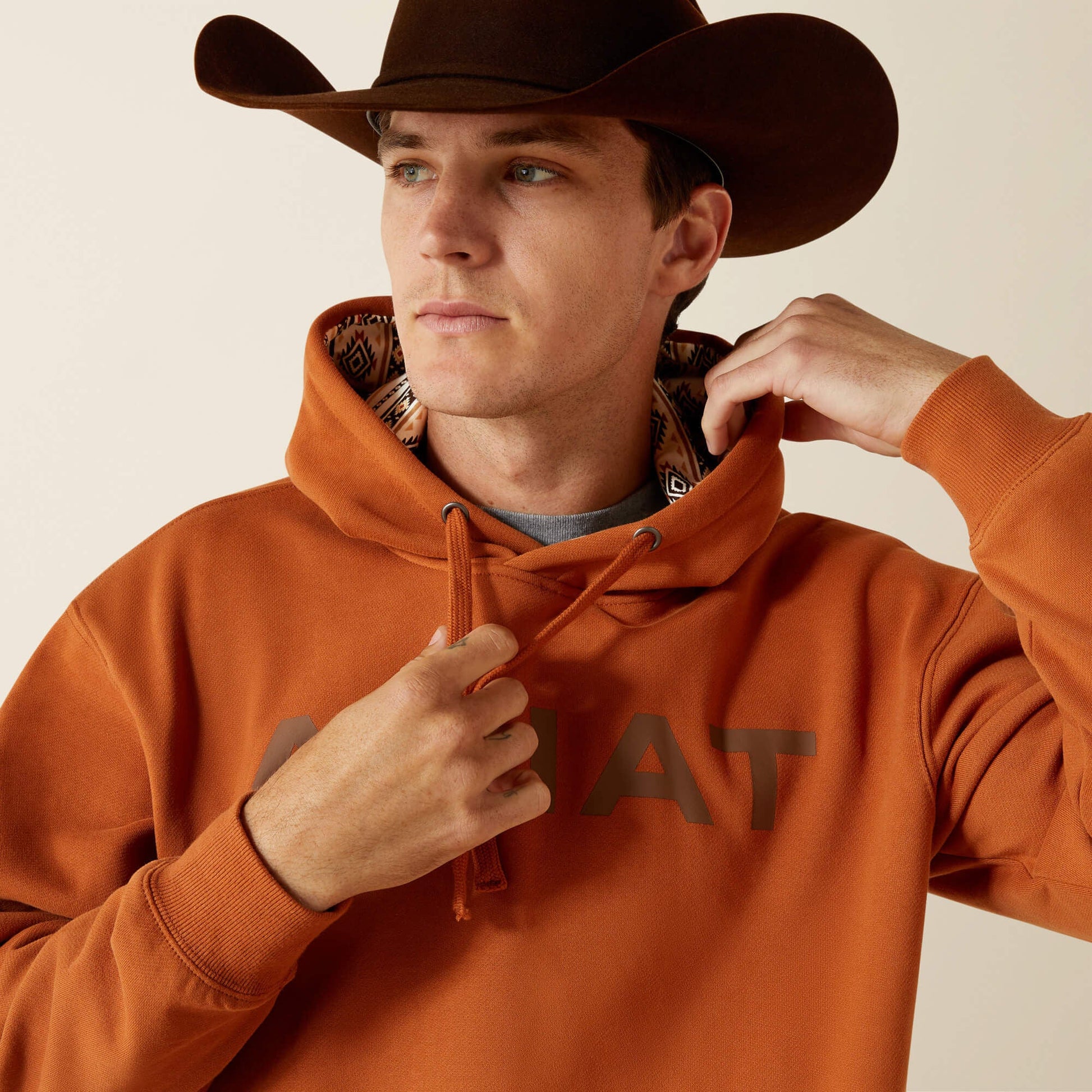 Ariat Stitch Shield Logo Hoodie Men | Ariat outlet