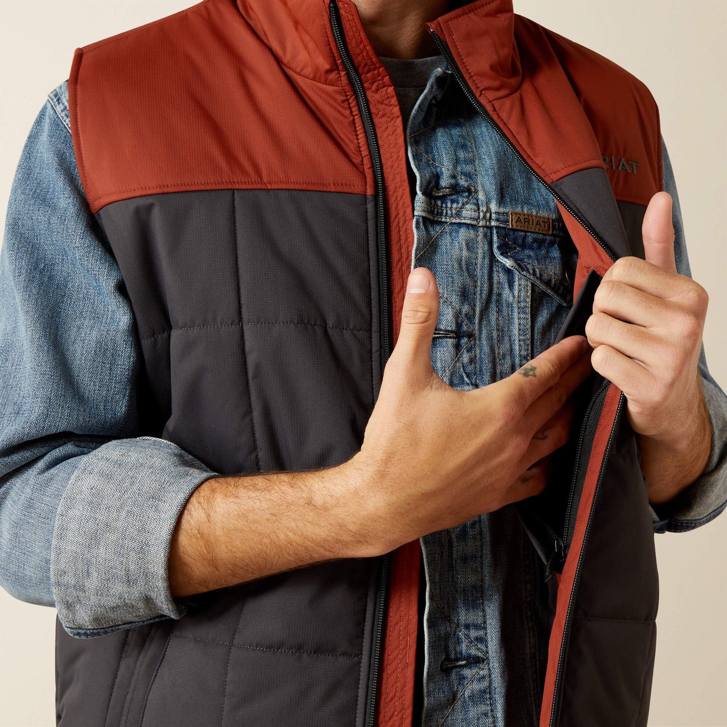 Crius Insulated Vest Men | Ariat on sale