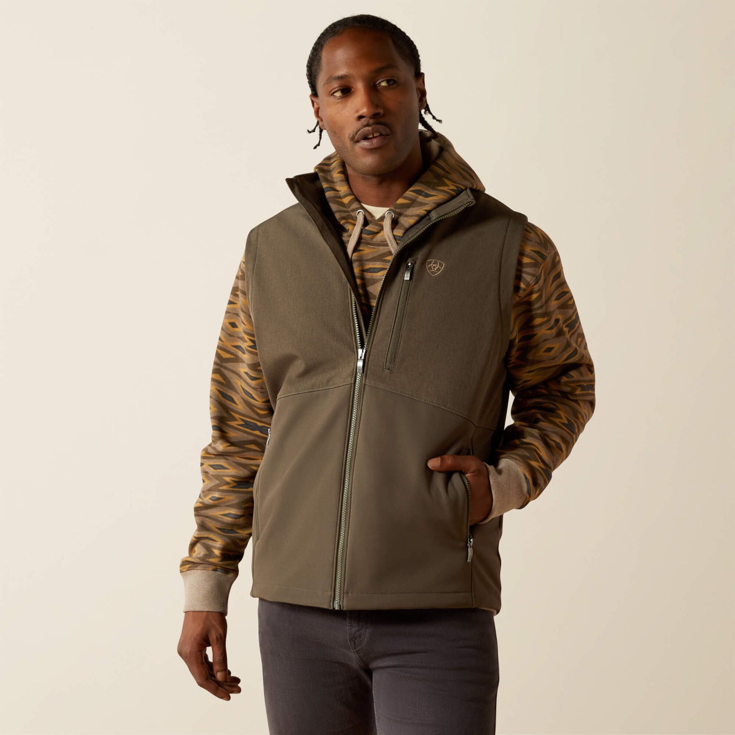 Logo Softshell Vest Men | Ariat on sale