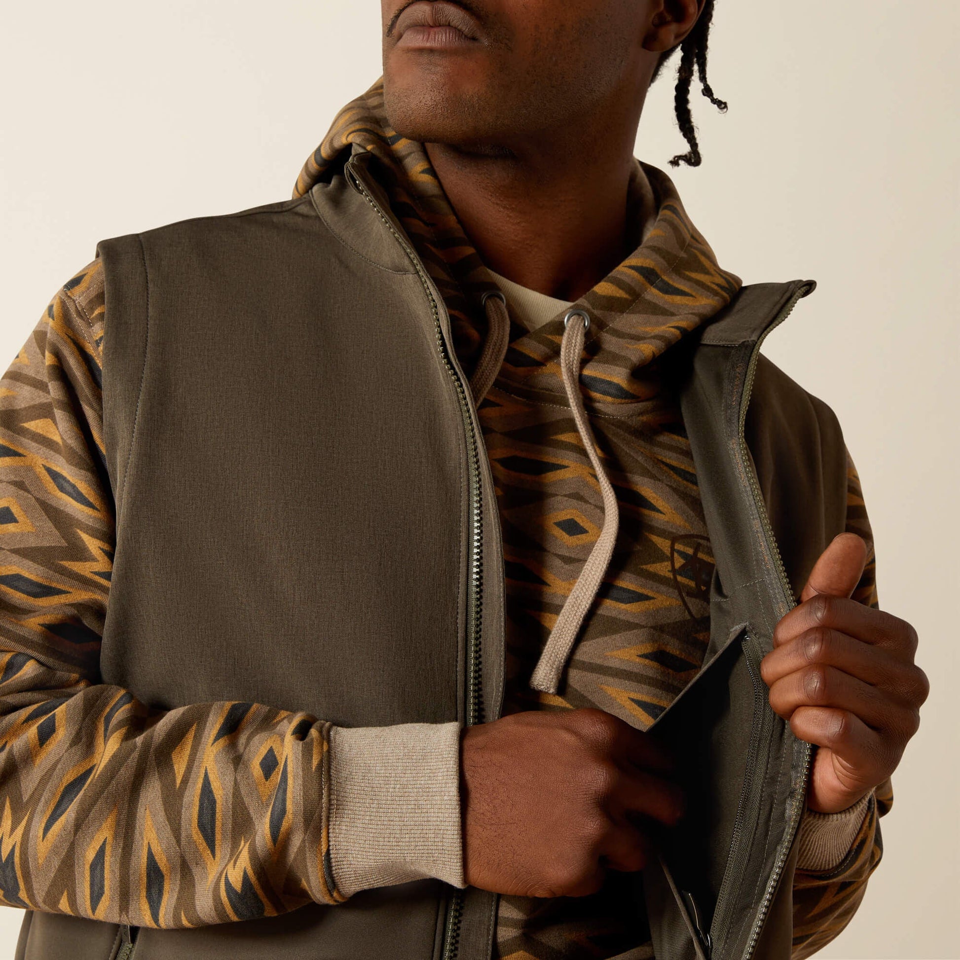 Logo Softshell Vest Men | Ariat on sale