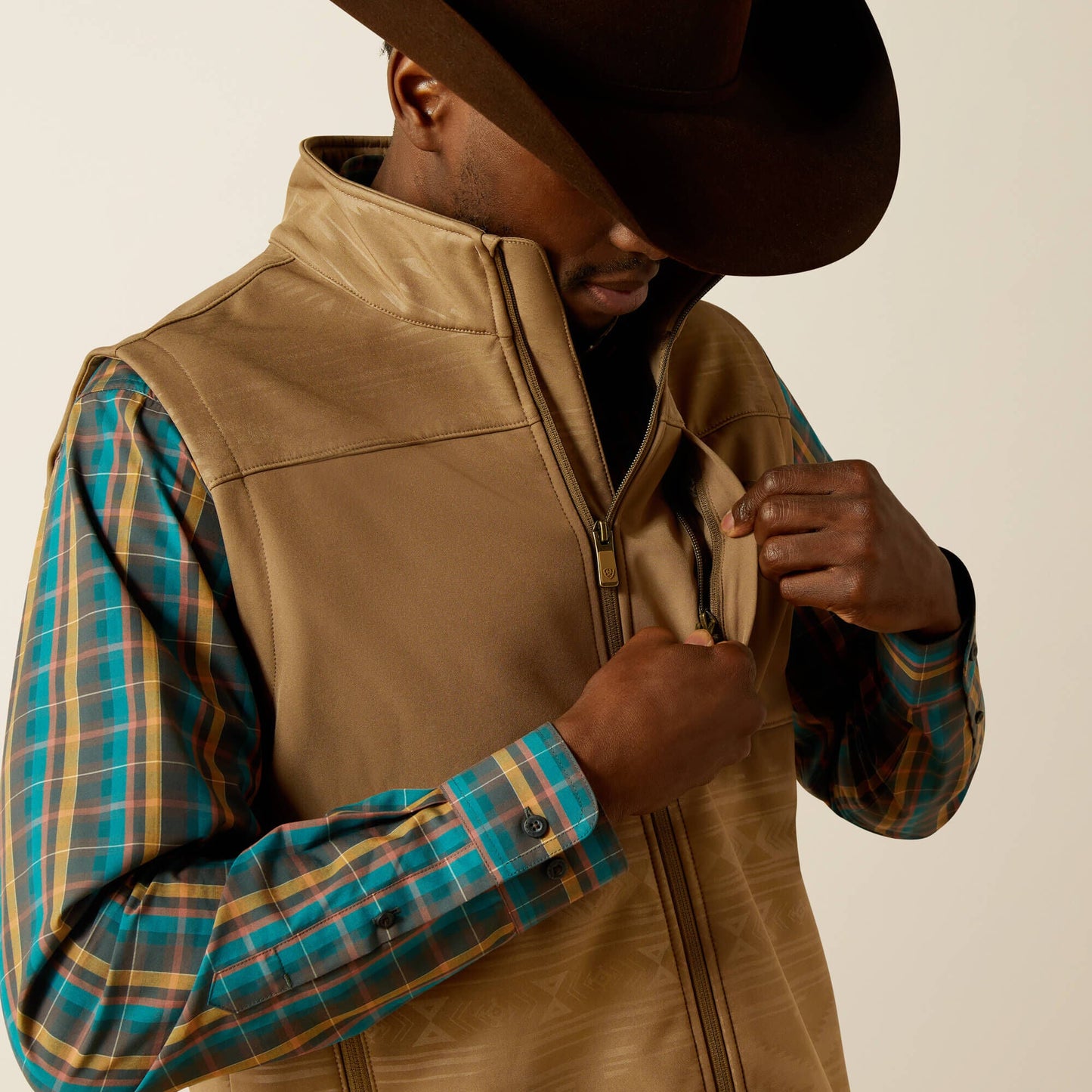 Vernon Softshell Vest Men | Ariat for sale