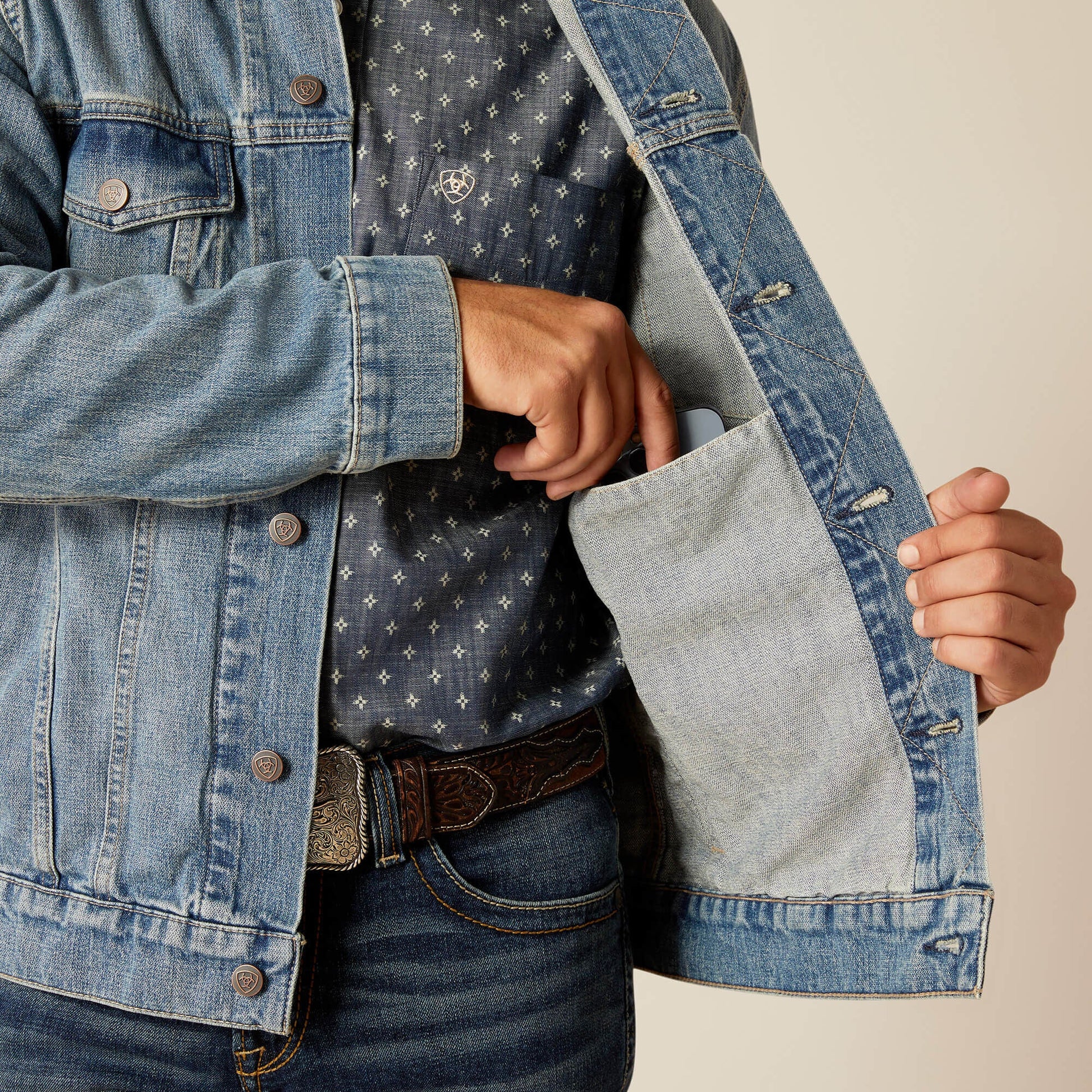 Denim Trucker Jacket Men | Ariat outlet