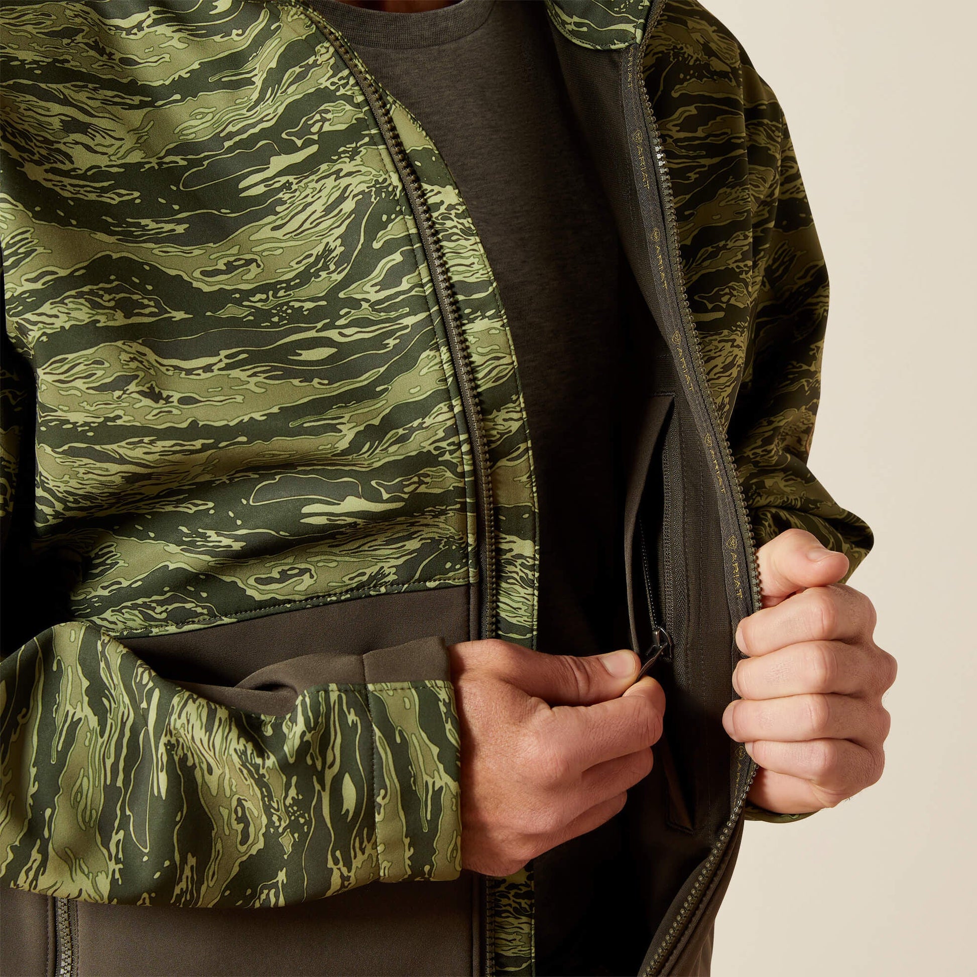 Logo Softshell Jacket Men | Ariat outlet