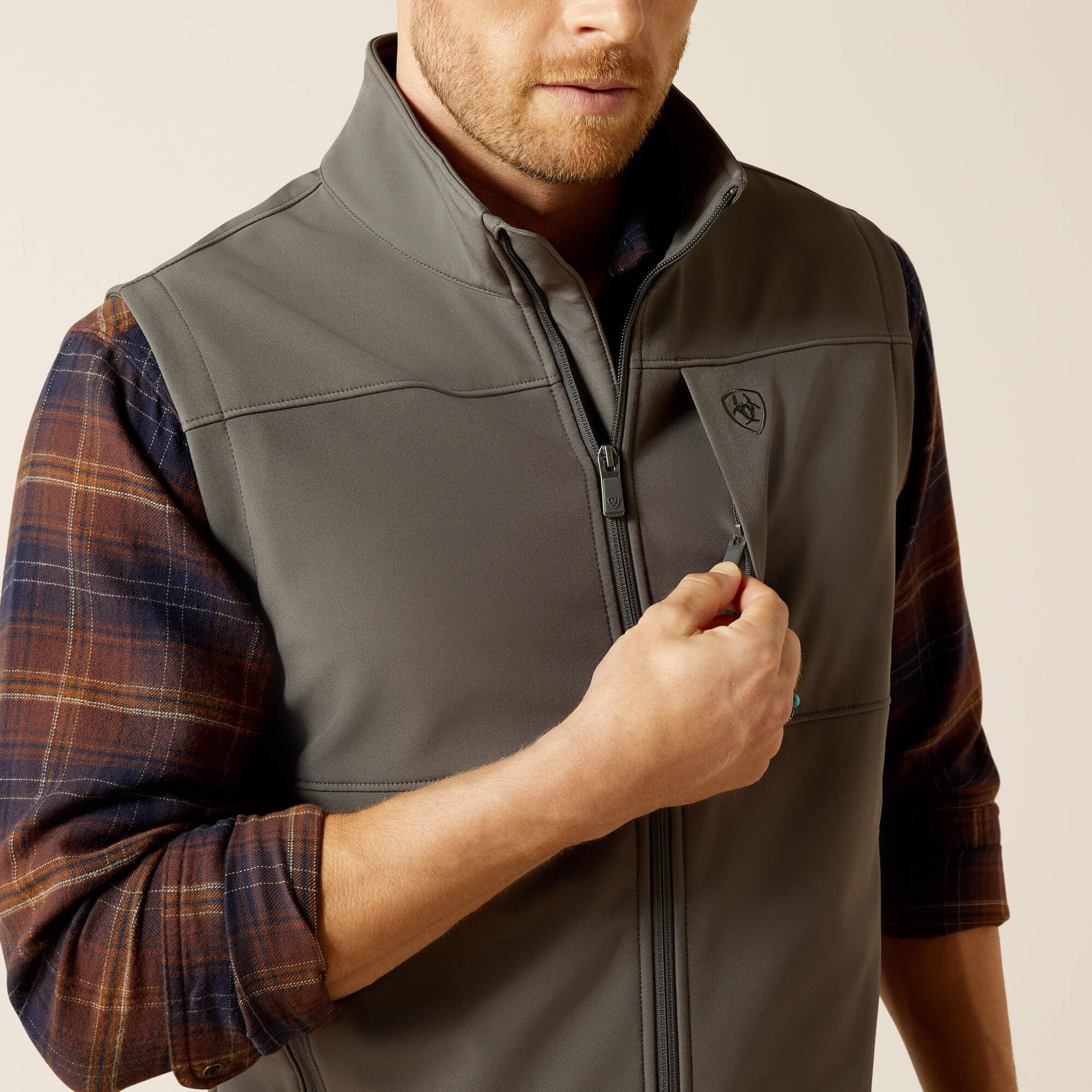 Vernon Softshell Vest Men | Ariat on sale