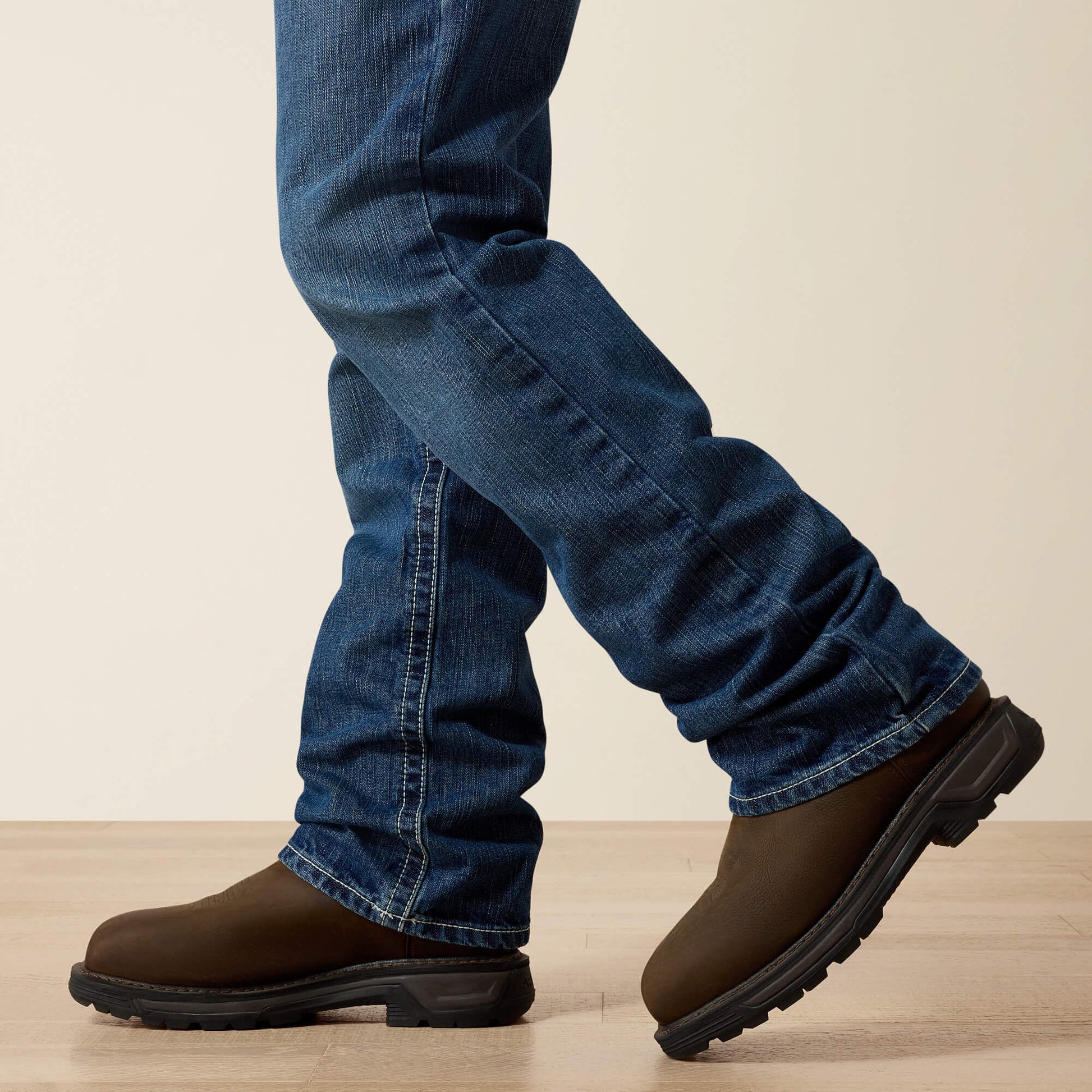 FR M4 Relaxed Ridgeline Boot Cut Jean Men | Ariat online shop