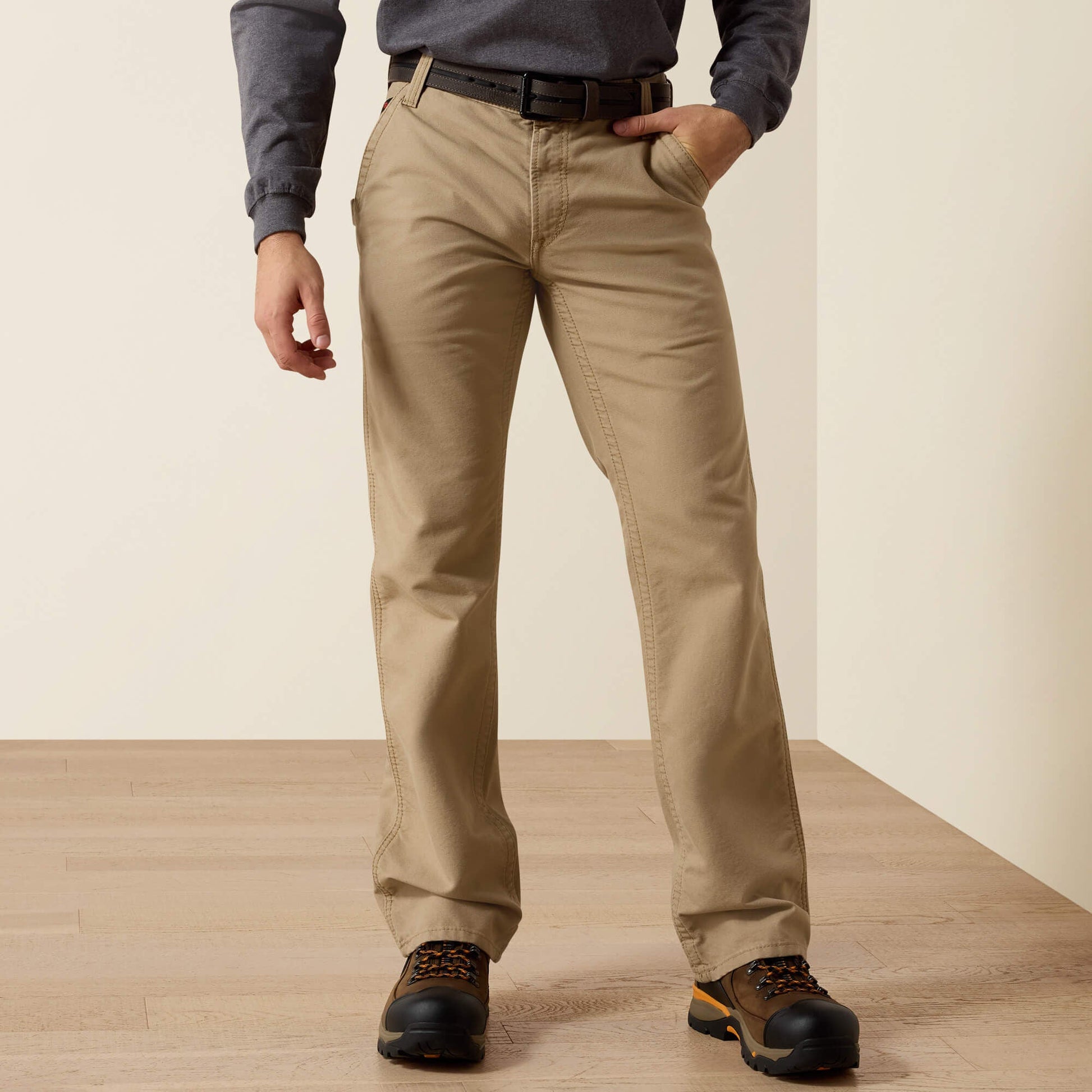 FR M4 Relaxed Workhorse Boot Cut Pant Men | Ariat outlet