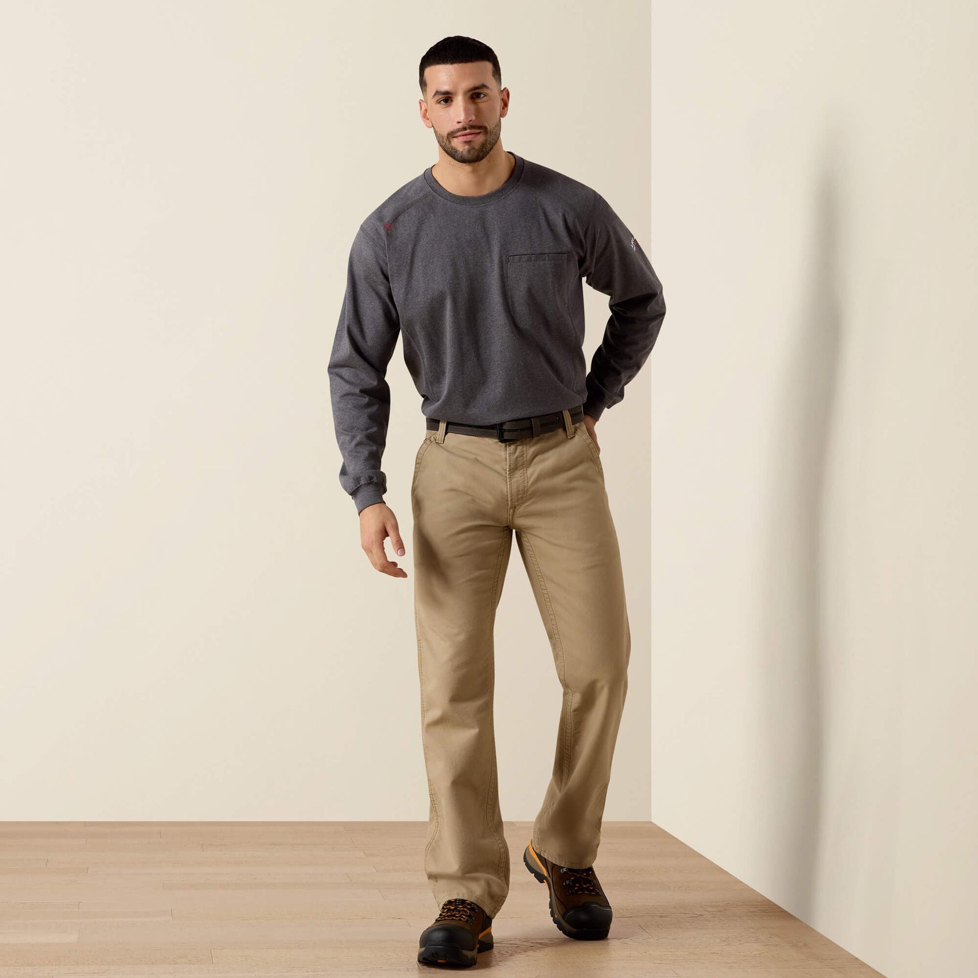 FR M4 Relaxed Workhorse Boot Cut Pant Men | Ariat outlet