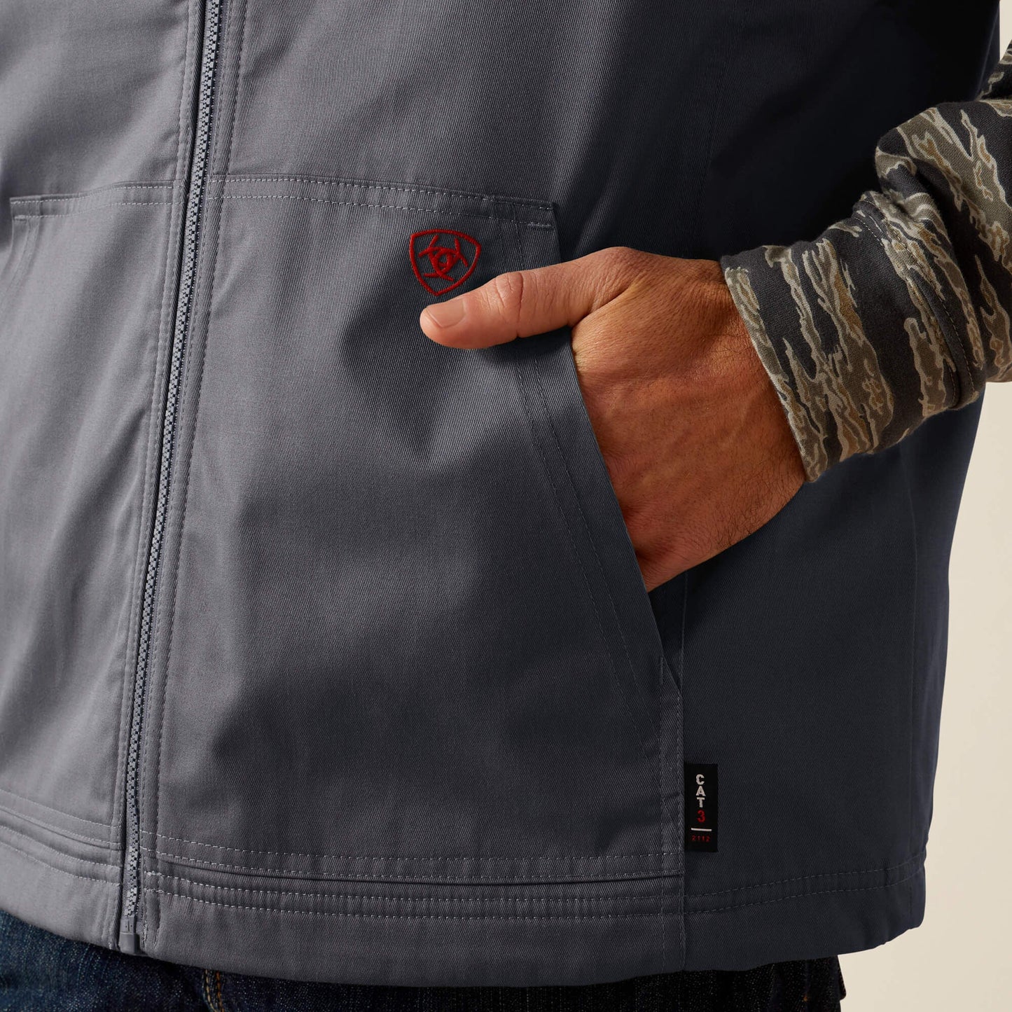 FR Basic Insulated Vest Men | Ariat online