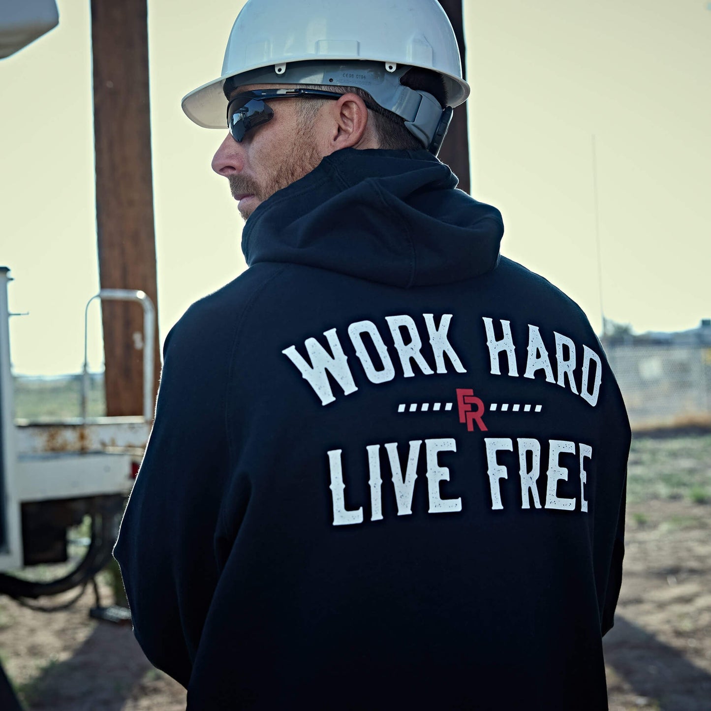 FR DuraStretch Work Hard Live Free Hoodie Men | Ariat online shop