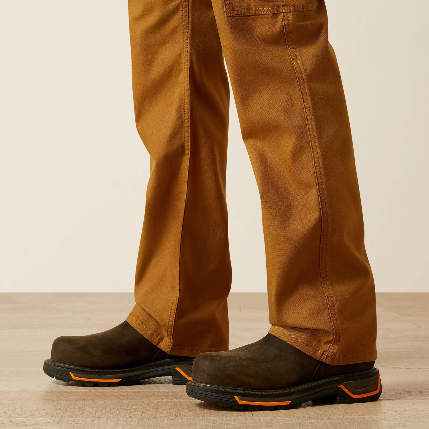 FR M4 Relaxed Lightweight Cargo DuraStretch Straight Leg Pants Men | Ariat online shop