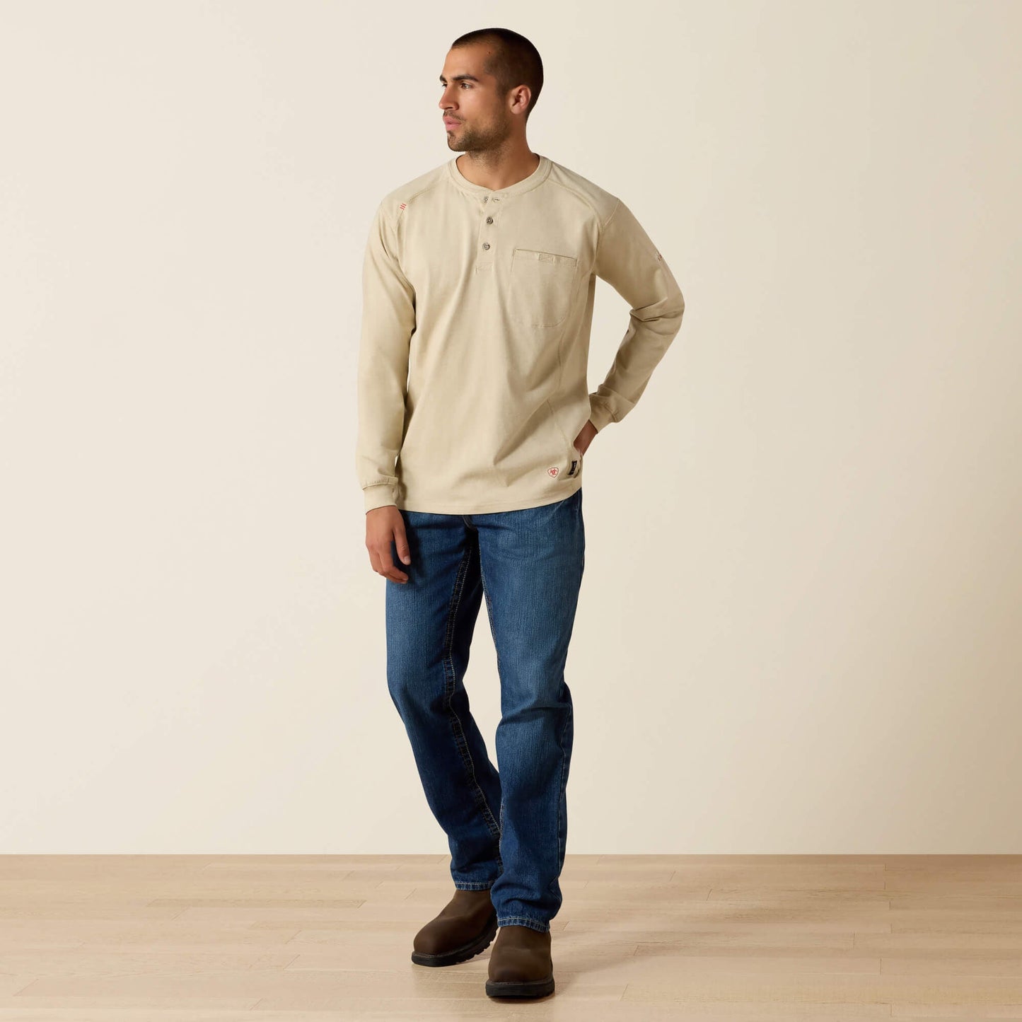 FR Air Henley Men | Ariat sale