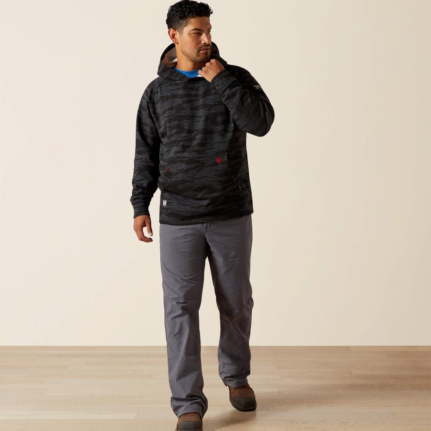 FR DuraStretch Smoke Hoodie Men | Ariat on sale