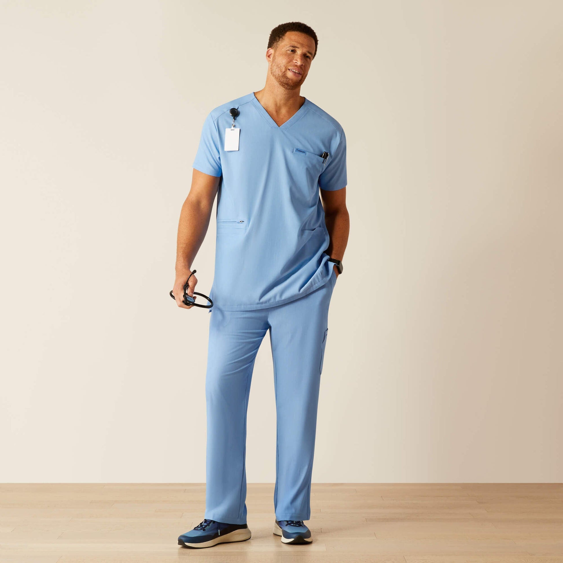 Derham 6 Pocket Scrub Top Men | Ariat online