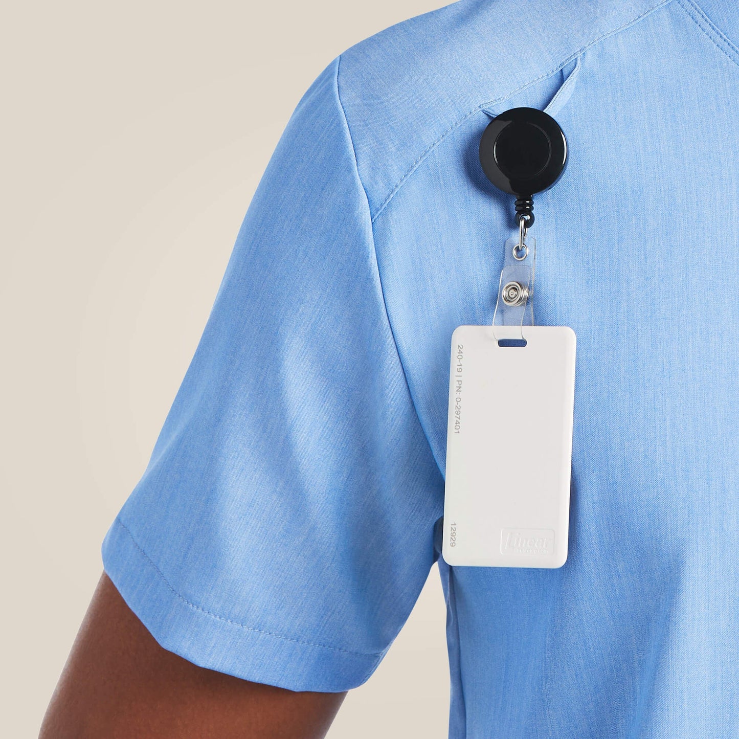 Derham 6 Pocket Scrub Top Men | Ariat online