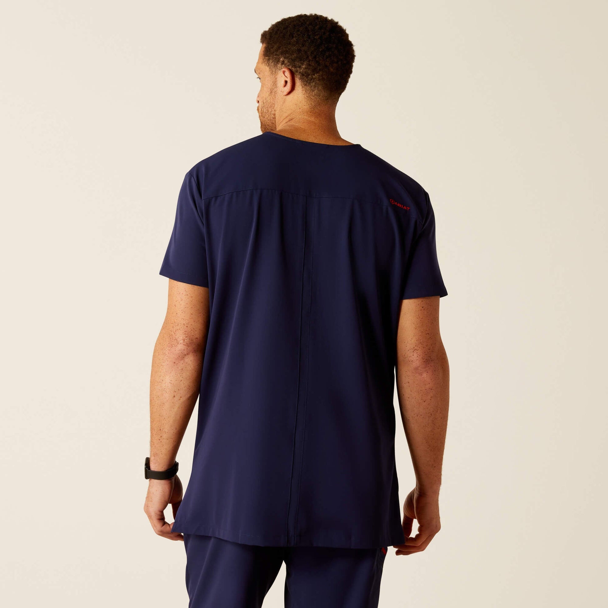 Derham 6 Pocket Scrub Top Men | Ariat for sale