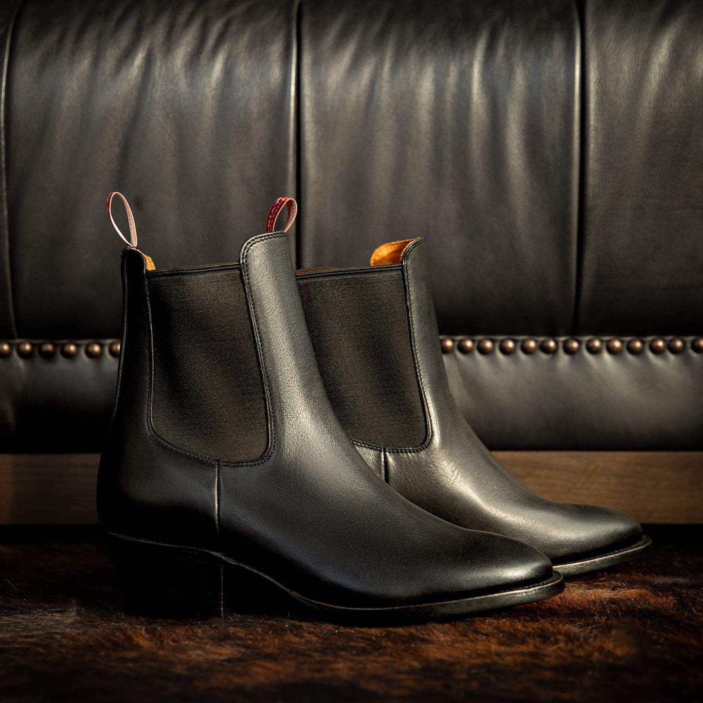Bench Made Eleanor Almond Toe Chelsea Boot Women | Ariat online shop