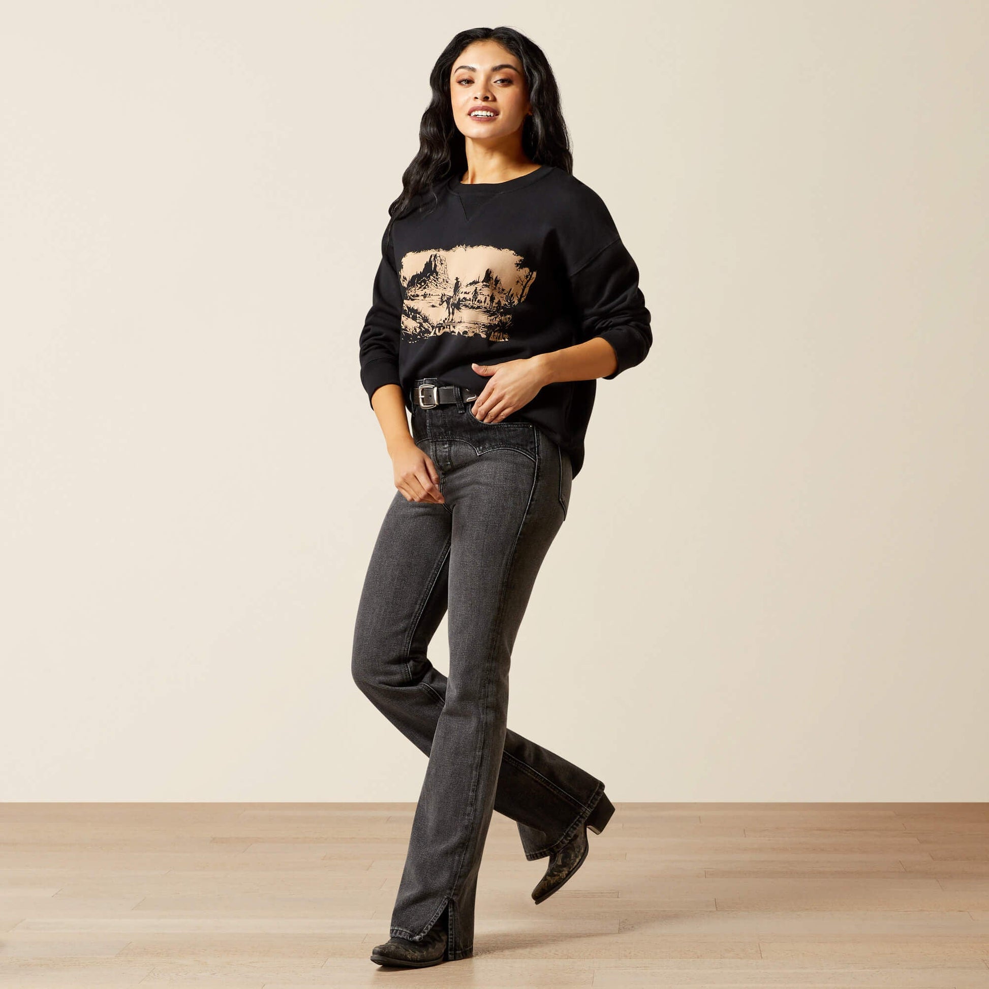 Outlaw Oversized Sweatshirt Women | Ariat on sale