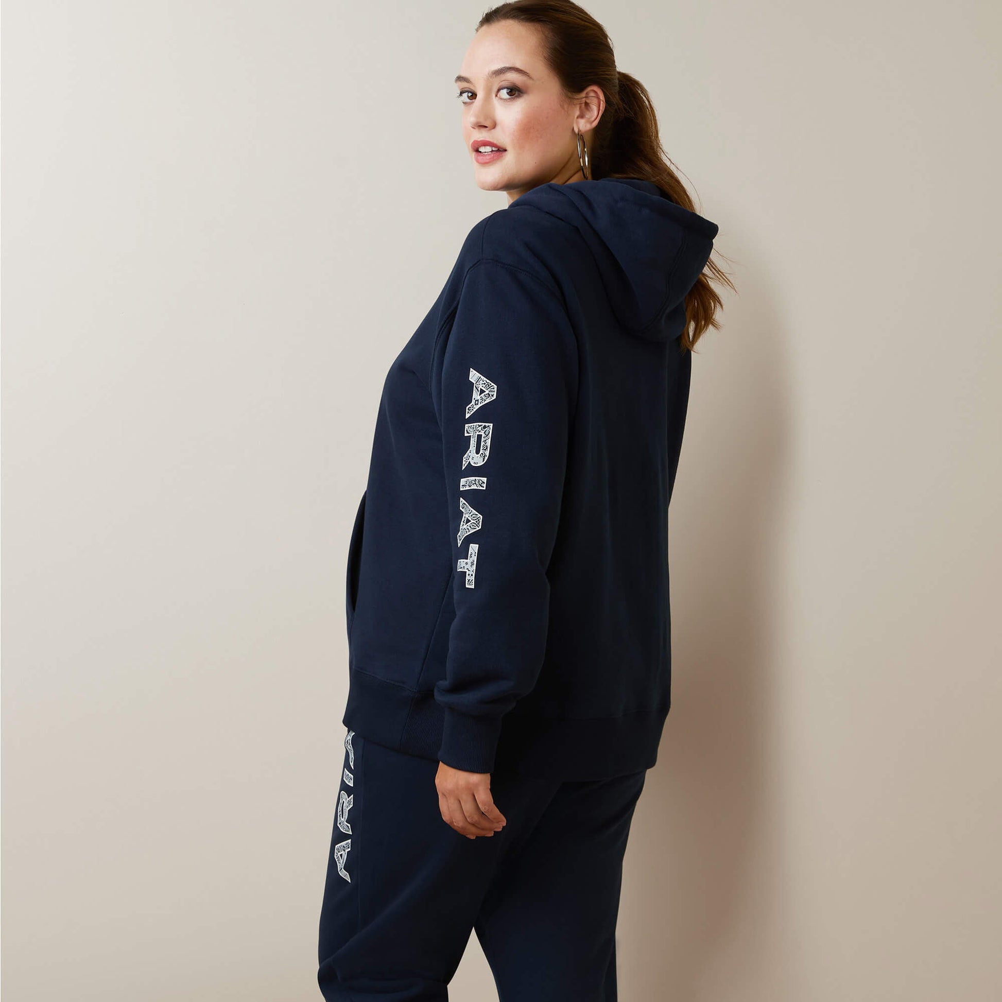 Ariat Logo Hoodie Women | Ariat outlet