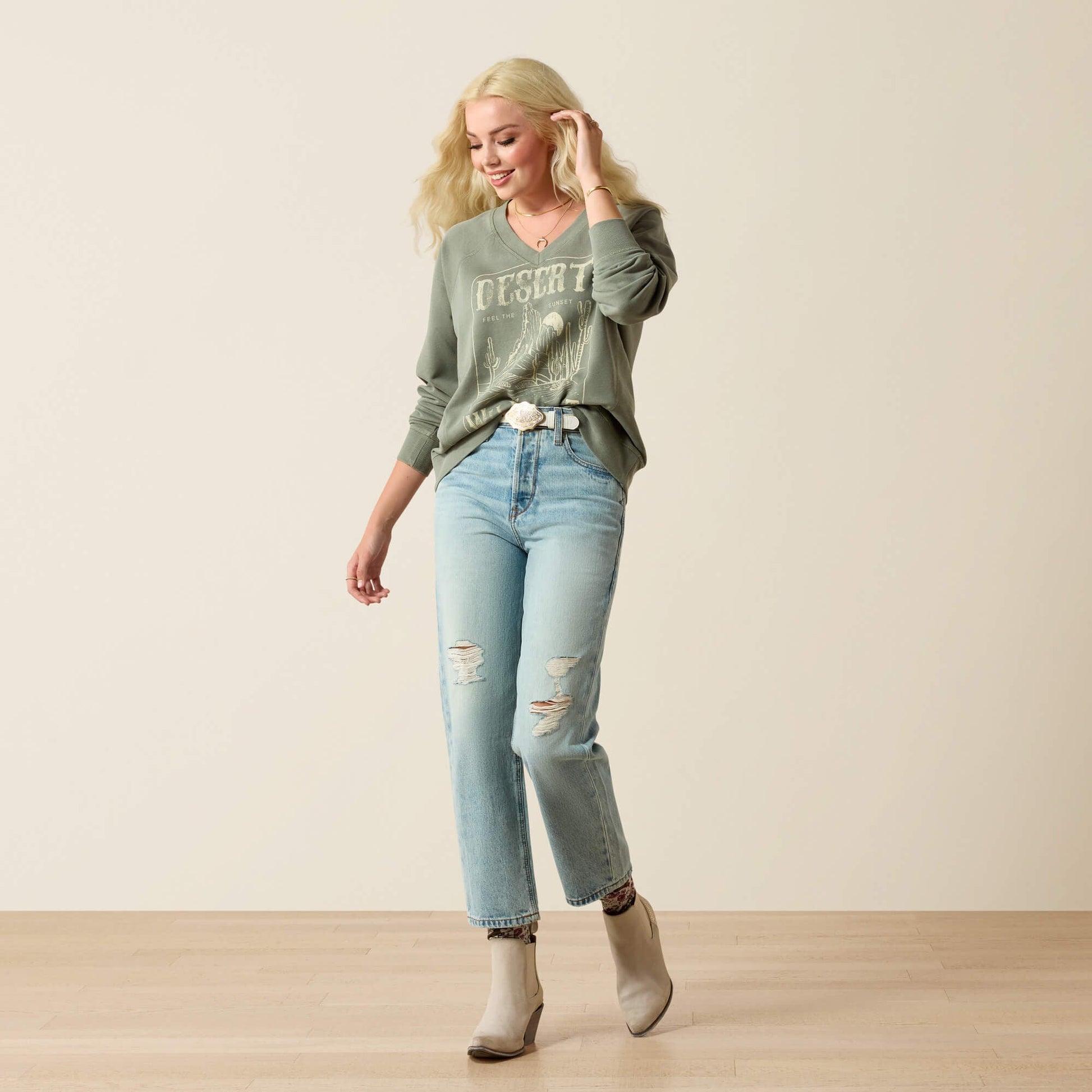 Victoria Sweatshirt Women | Ariat on sale
