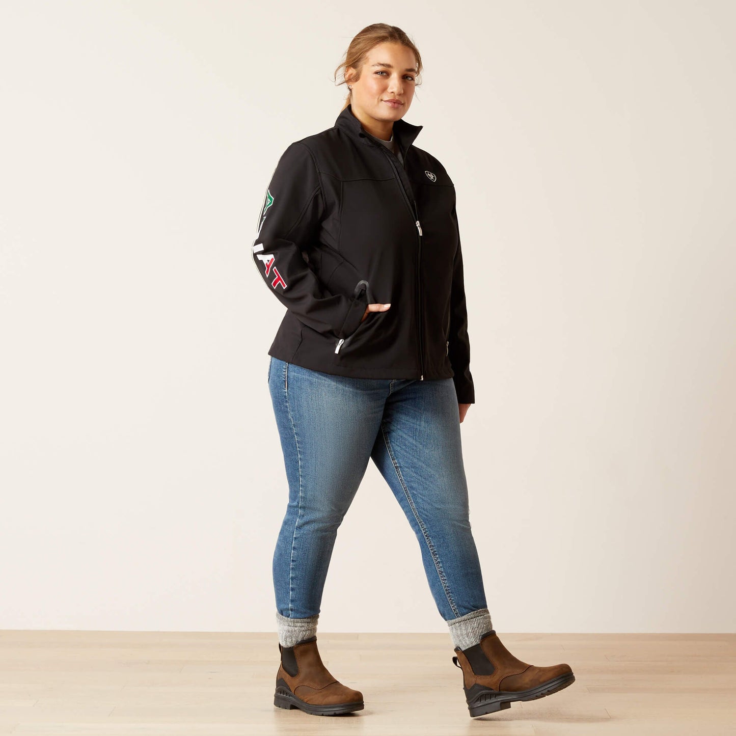 Classic Team Softshell MEXICO Jacket Women | Ariat sale