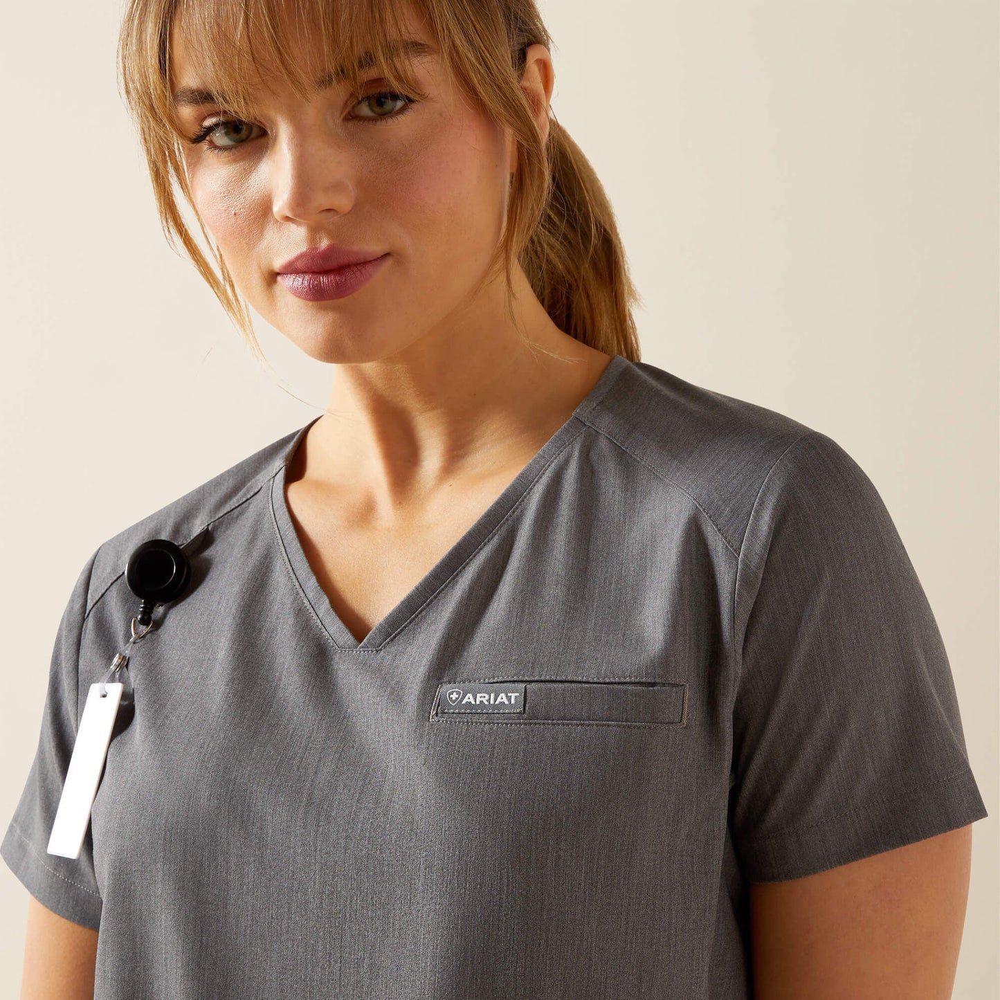 Clara 6 Pocket Scrub Top Women | Ariat online