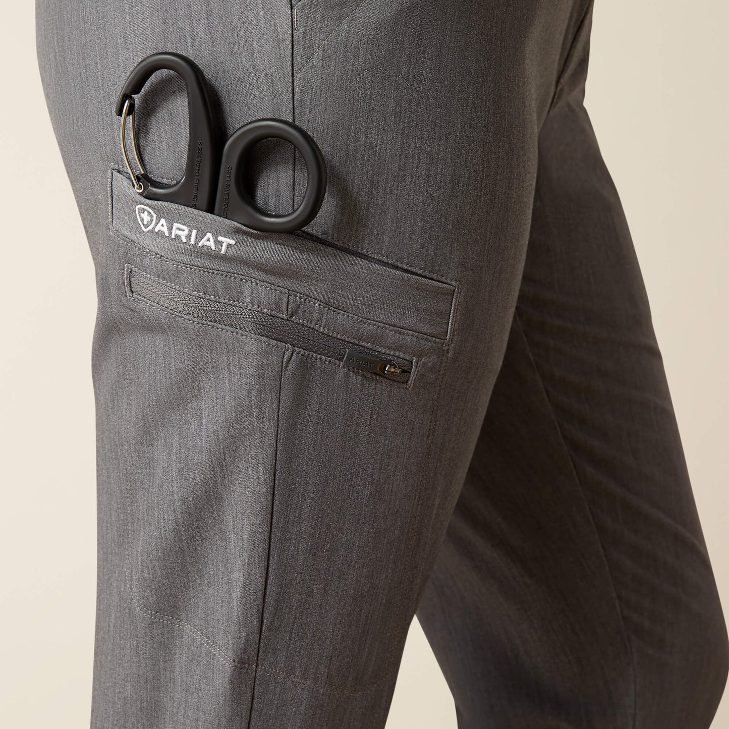 Blackwell Cargo Stretch Jogger Scrub Pant Women | Ariat online shop