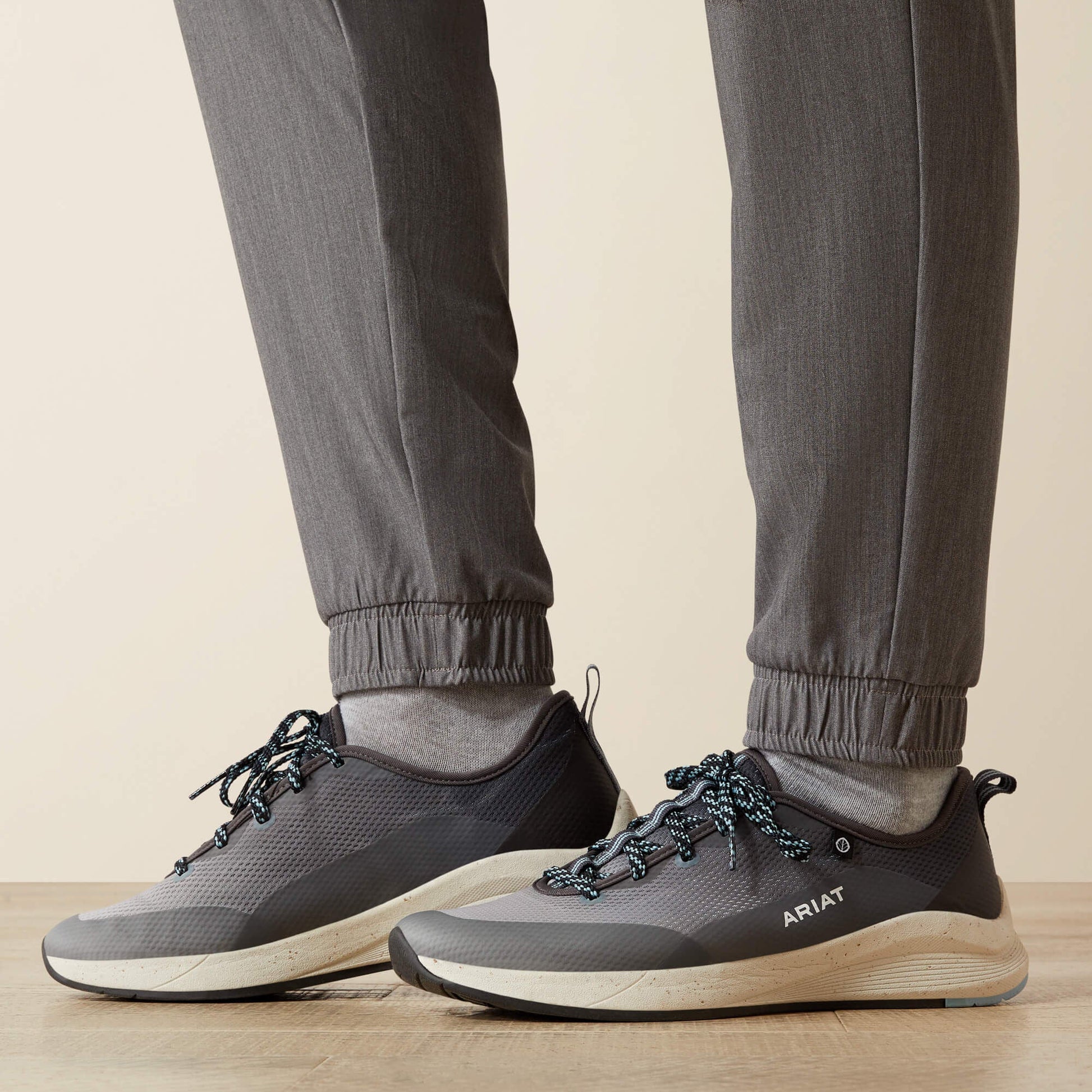 Blackwell Cargo Stretch Jogger Scrub Pant Women | Ariat online shop