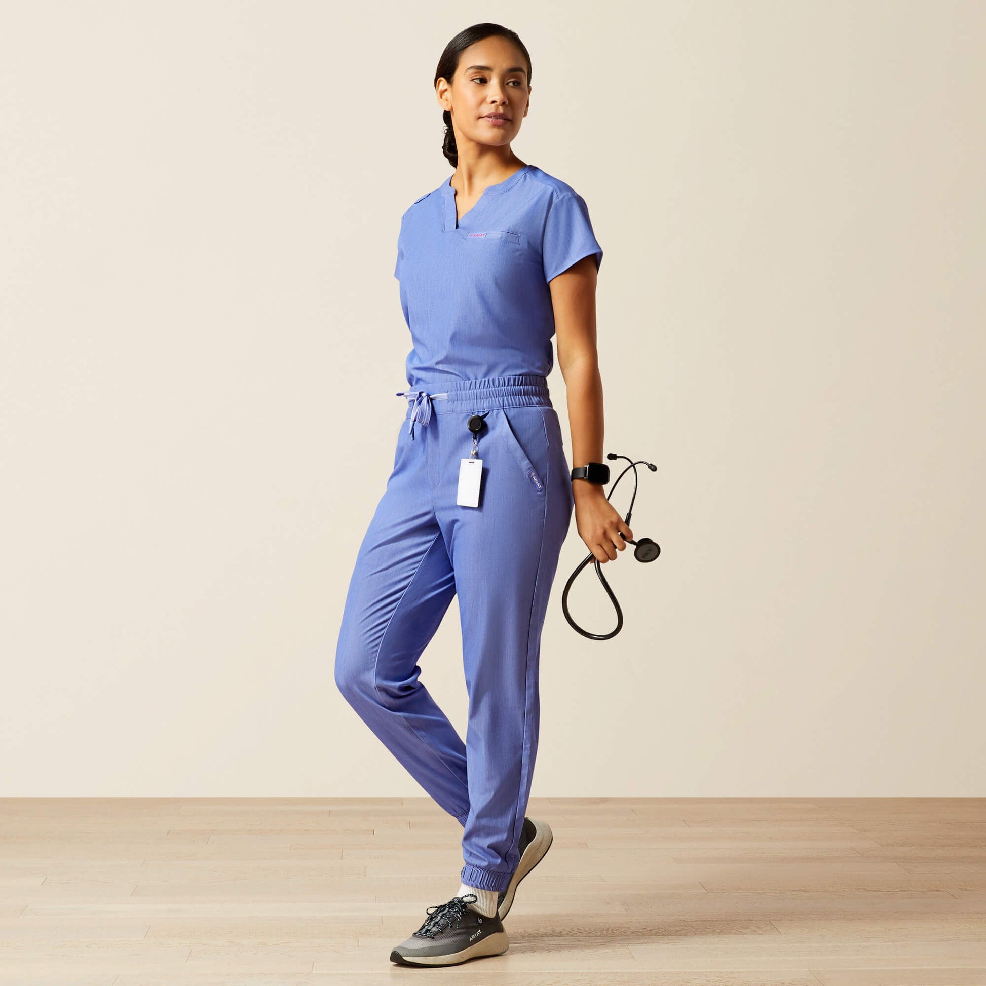 Blackwell Cargo Stretch Jogger Scrub Pant Women | Ariat online