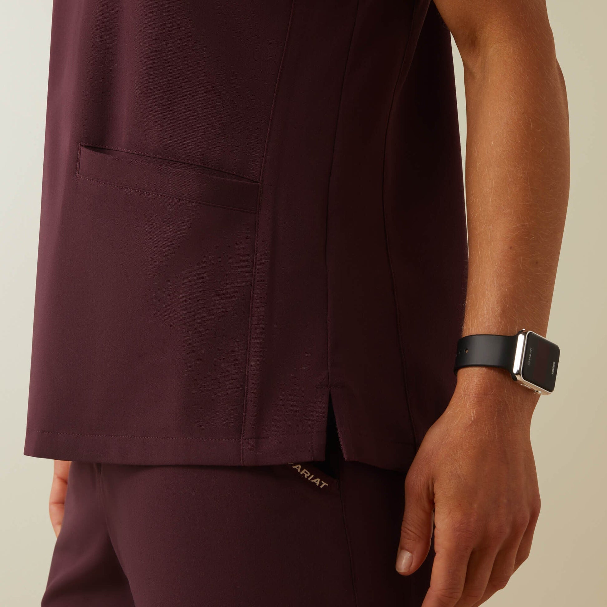 Clara 6 Pocket Scrub Top Women | Ariat outlet