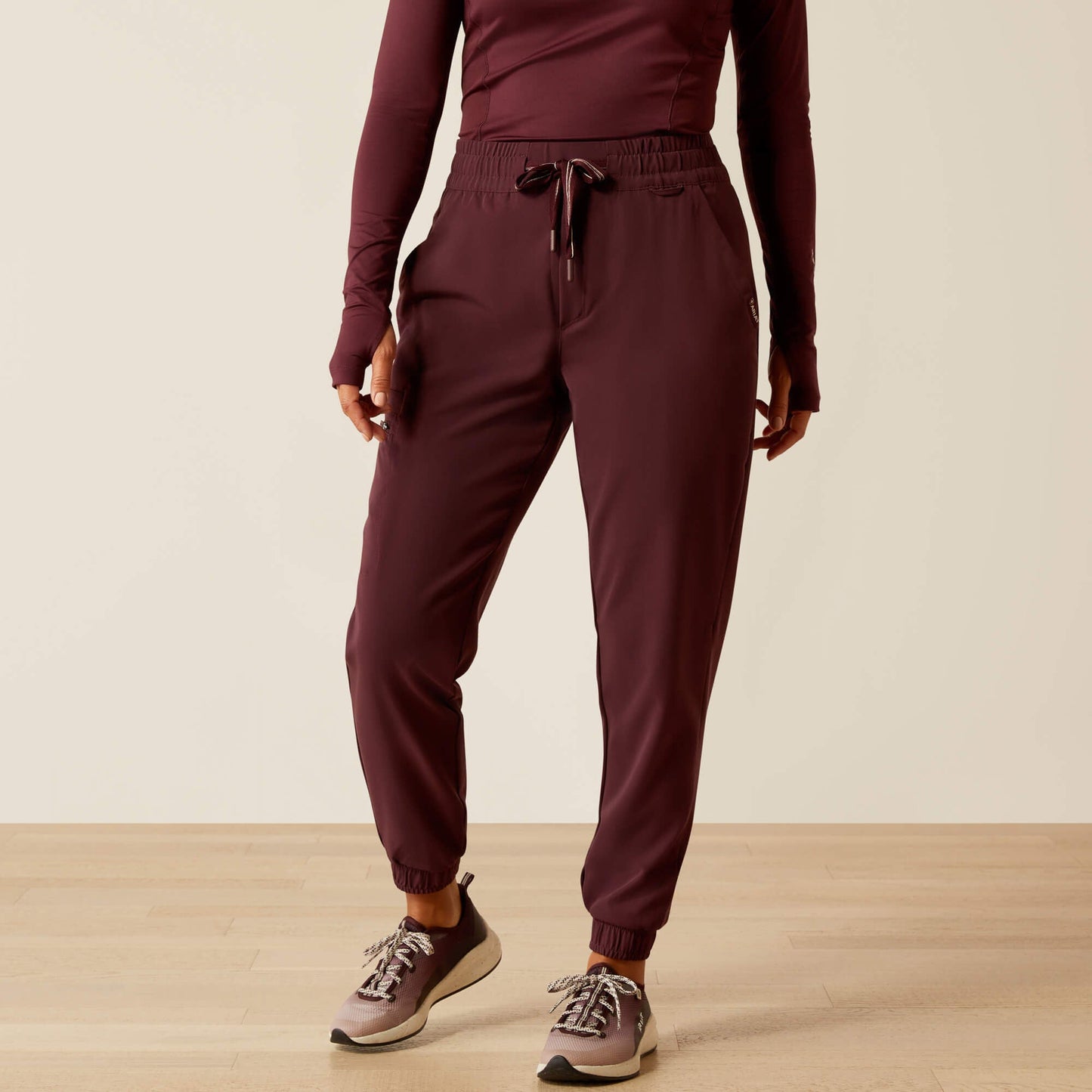 Blackwell Cargo Stretch Jogger Scrub Pant Women | Ariat sale