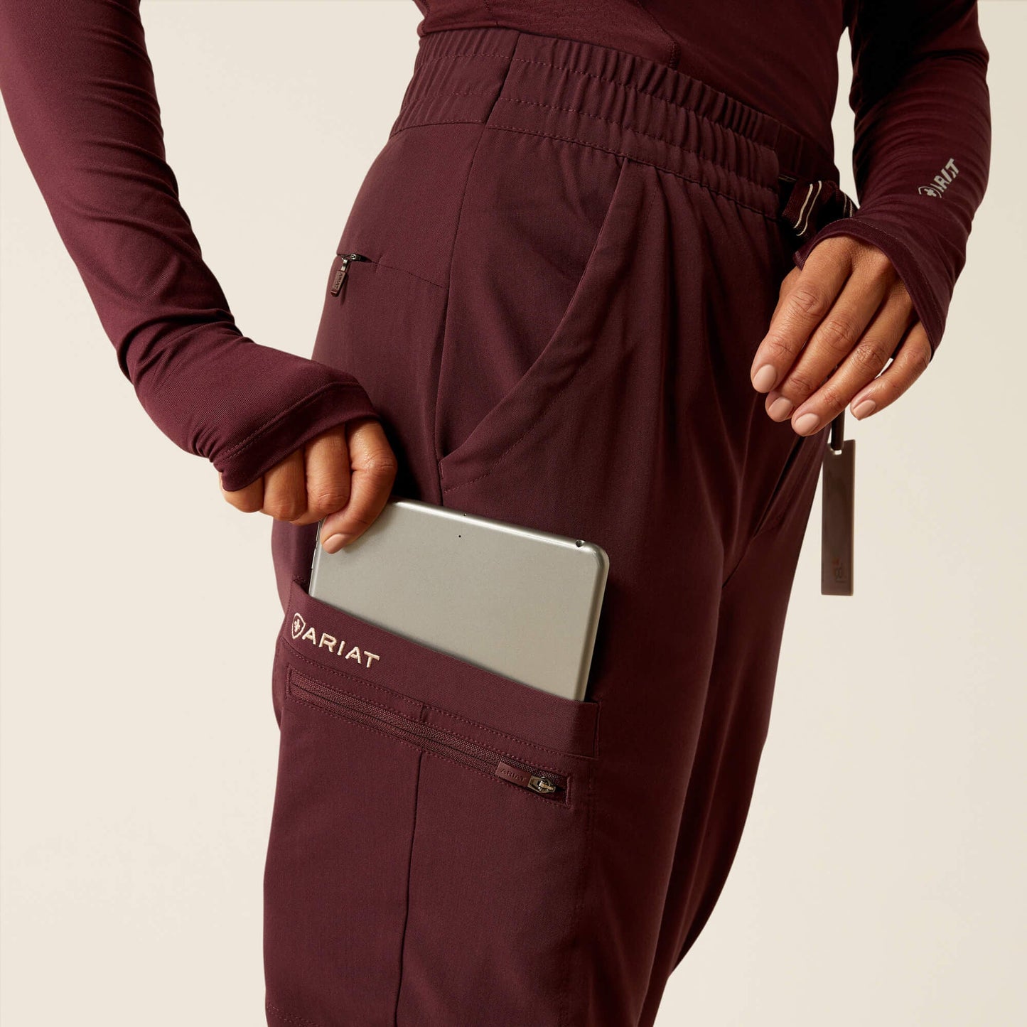Blackwell Cargo Stretch Jogger Scrub Pant Women | Ariat sale