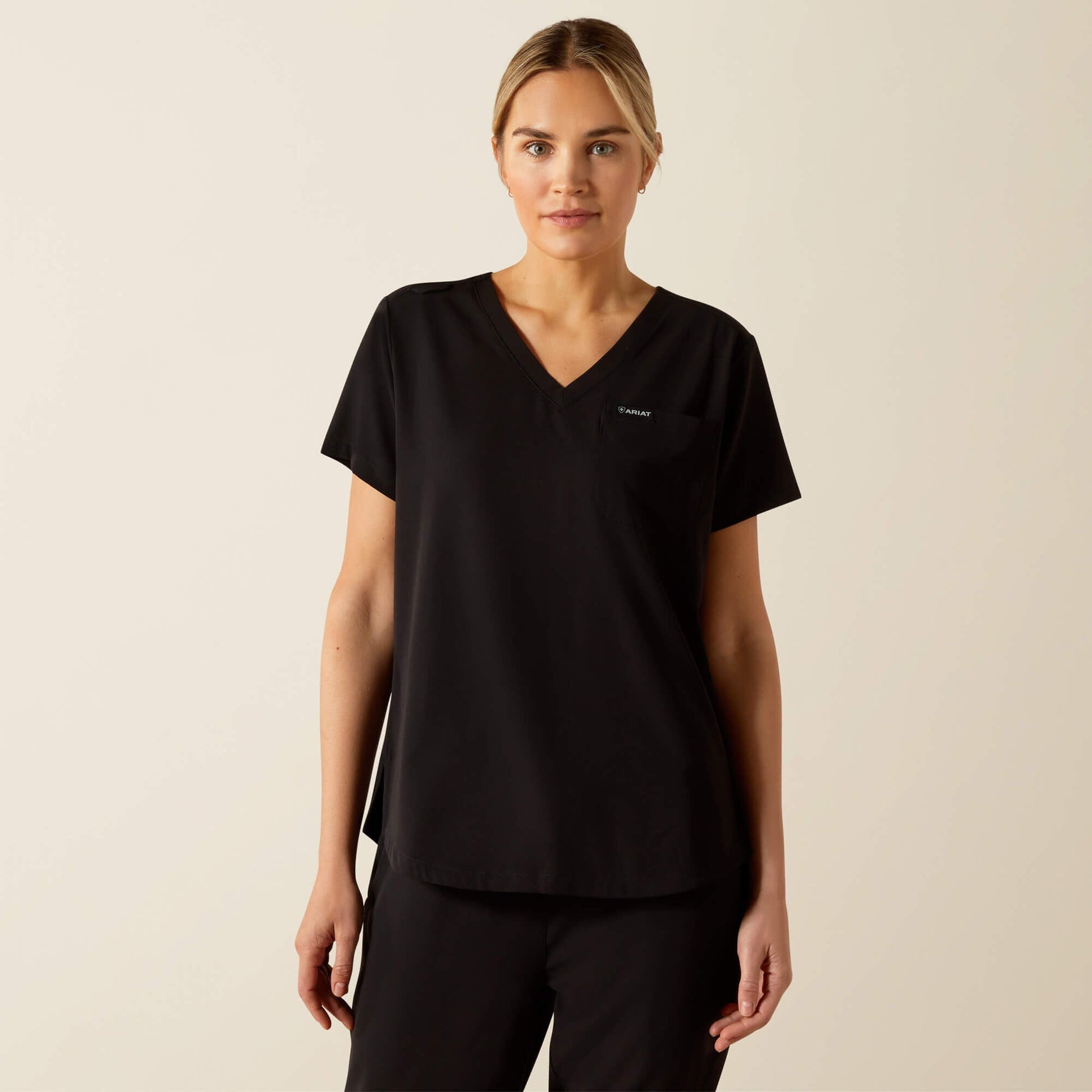 Beth Basic Scrub Top Women | Ariat outlet