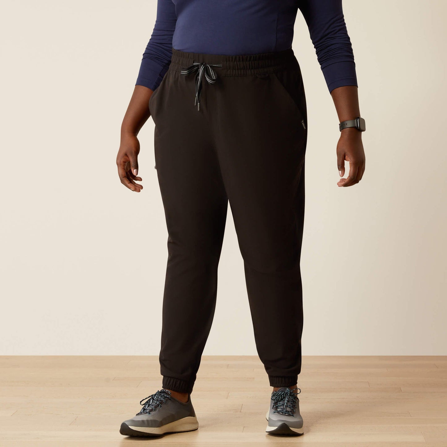 Blackwell Cargo Stretch Jogger Scrub Pant Women | Ariat online