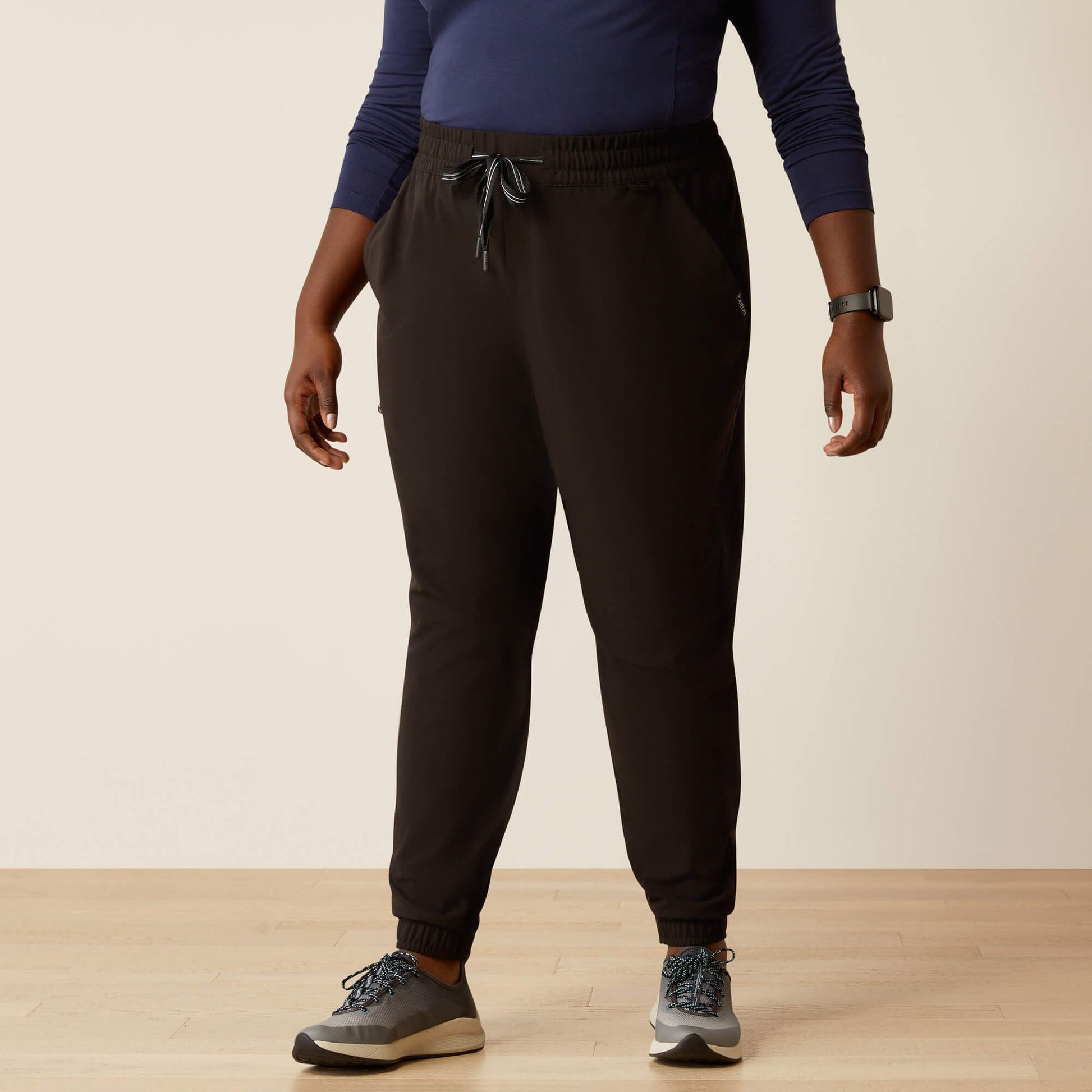 Blackwell Cargo Stretch Jogger Scrub Pant Women | Ariat online