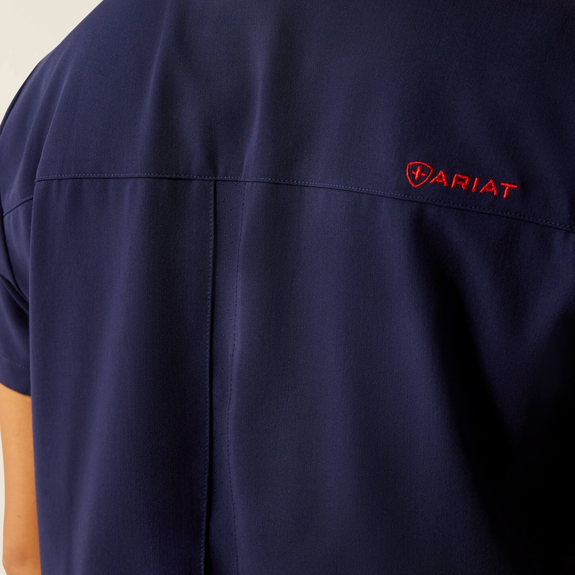 Clara 6 Pocket Scrub Top Women | Ariat outlet
