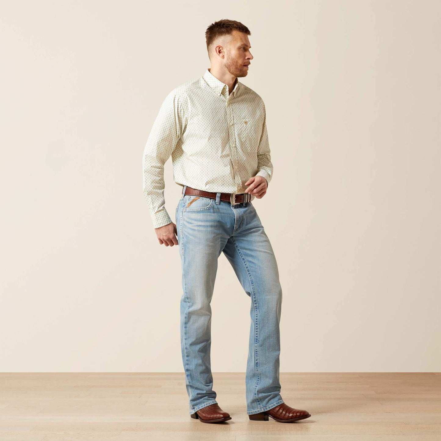 M4 Relaxed Lucas Straight Leg Jean Trends | Ariat online shop