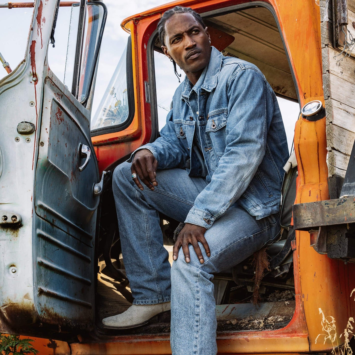 Everybody's Yellowstone Hometown Denim Jacket Trends | Ariat on sale