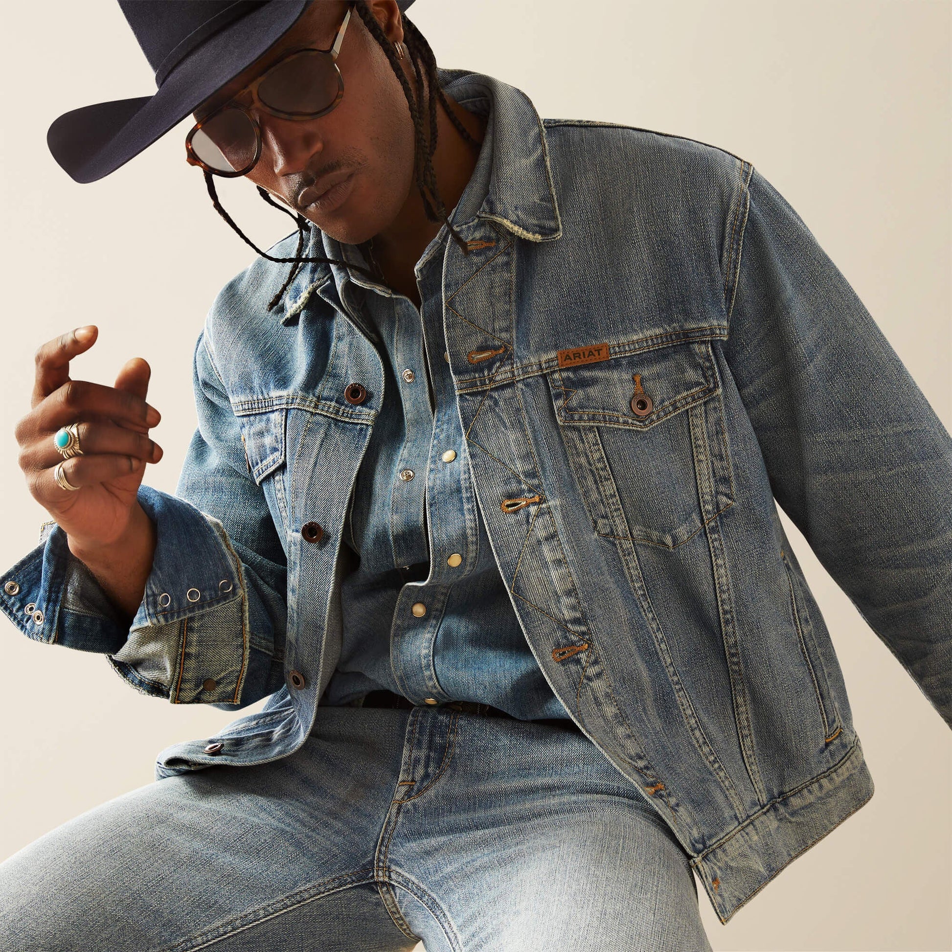 Everybody's Yellowstone Hometown Denim Jacket Trends | Ariat on sale