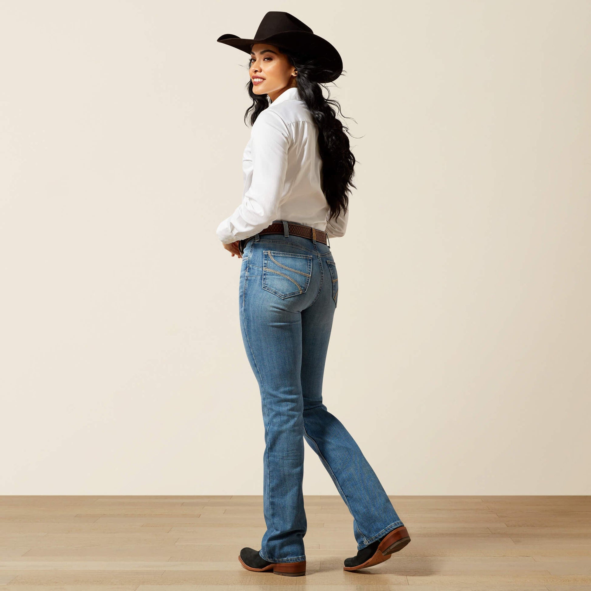 High Rise Rowyn Boot Cut Jean Trends | Ariat online shop